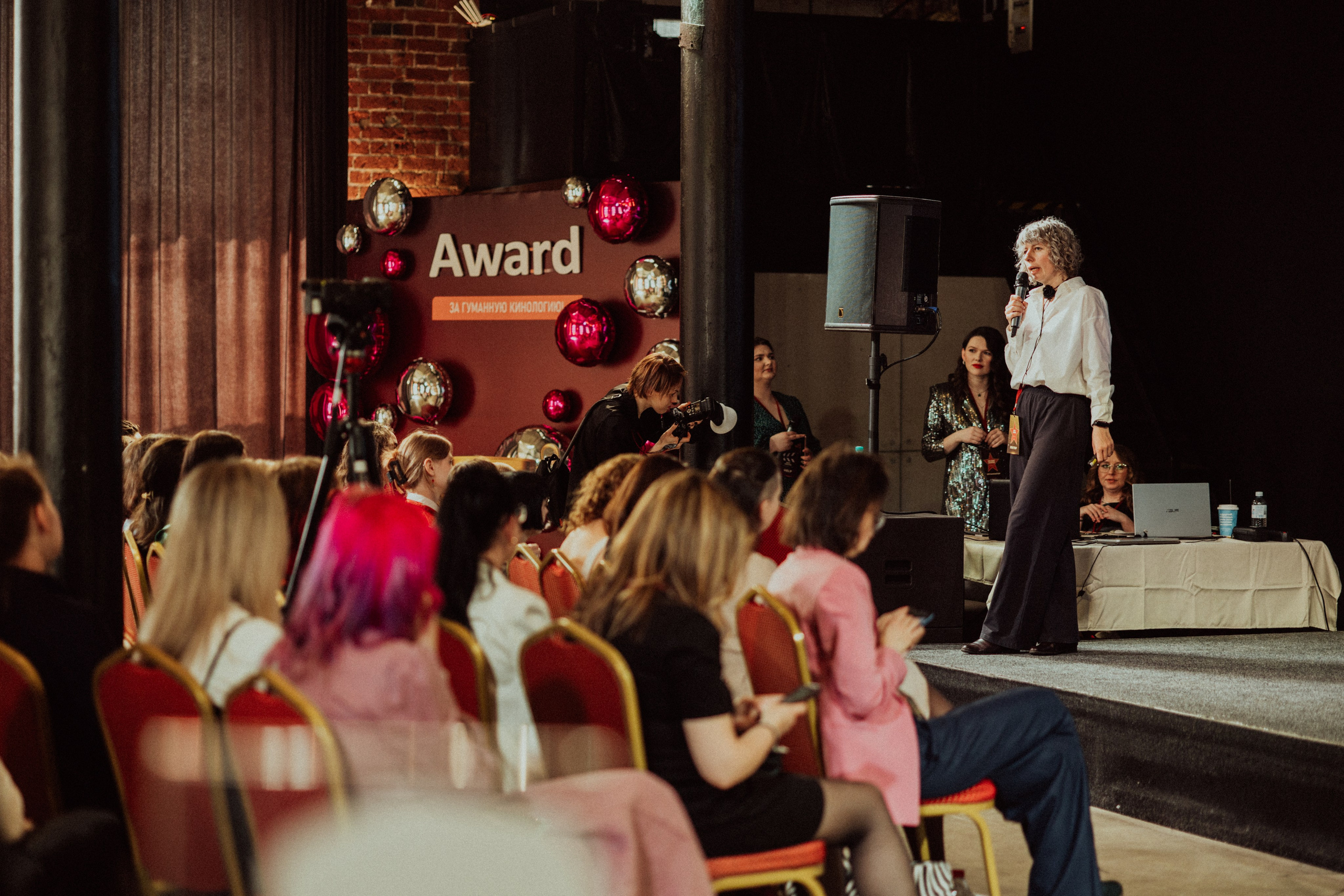 CBcon. Фотограф анималист в Москве Майорова Евгения