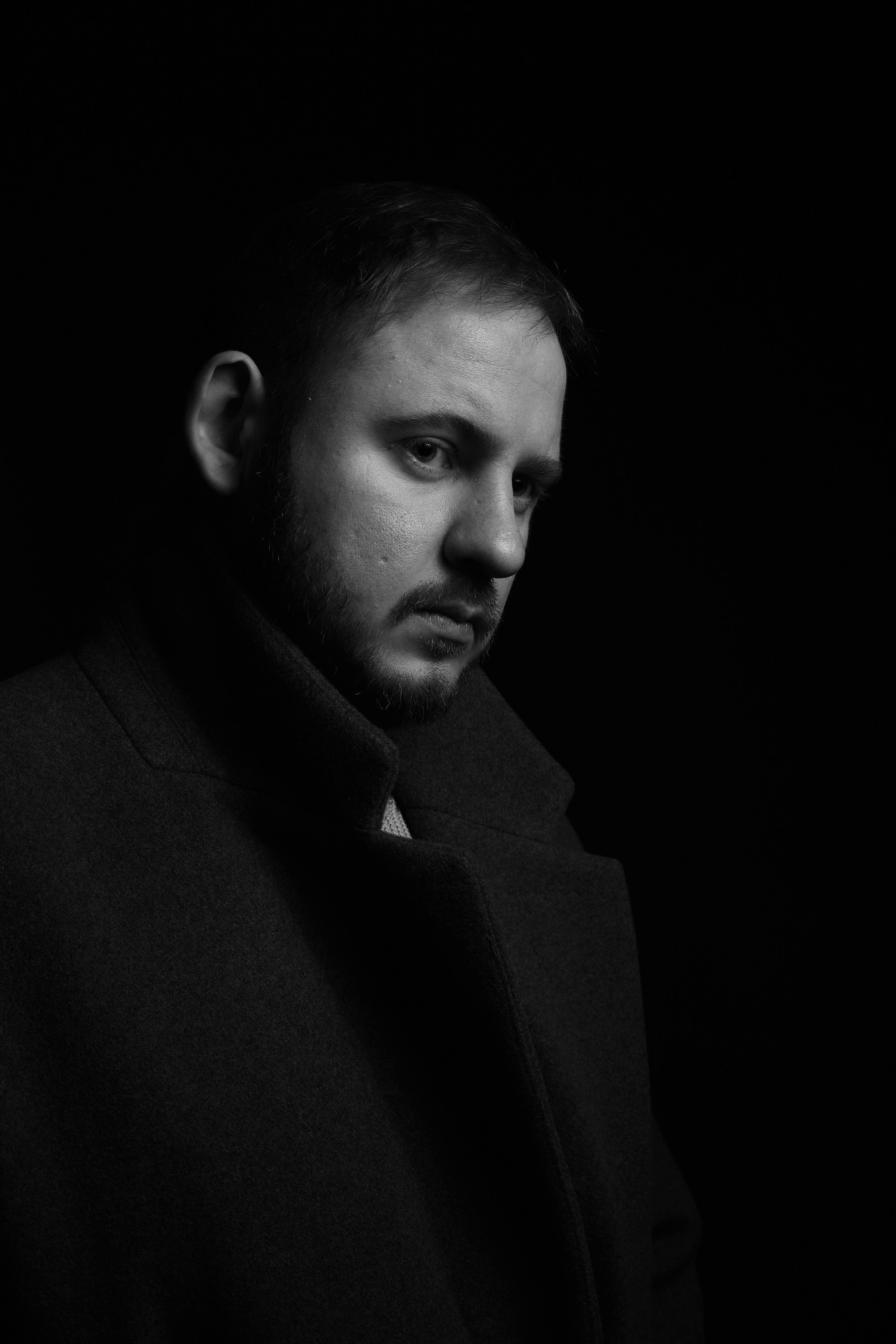 У меня дома (ЧБ)