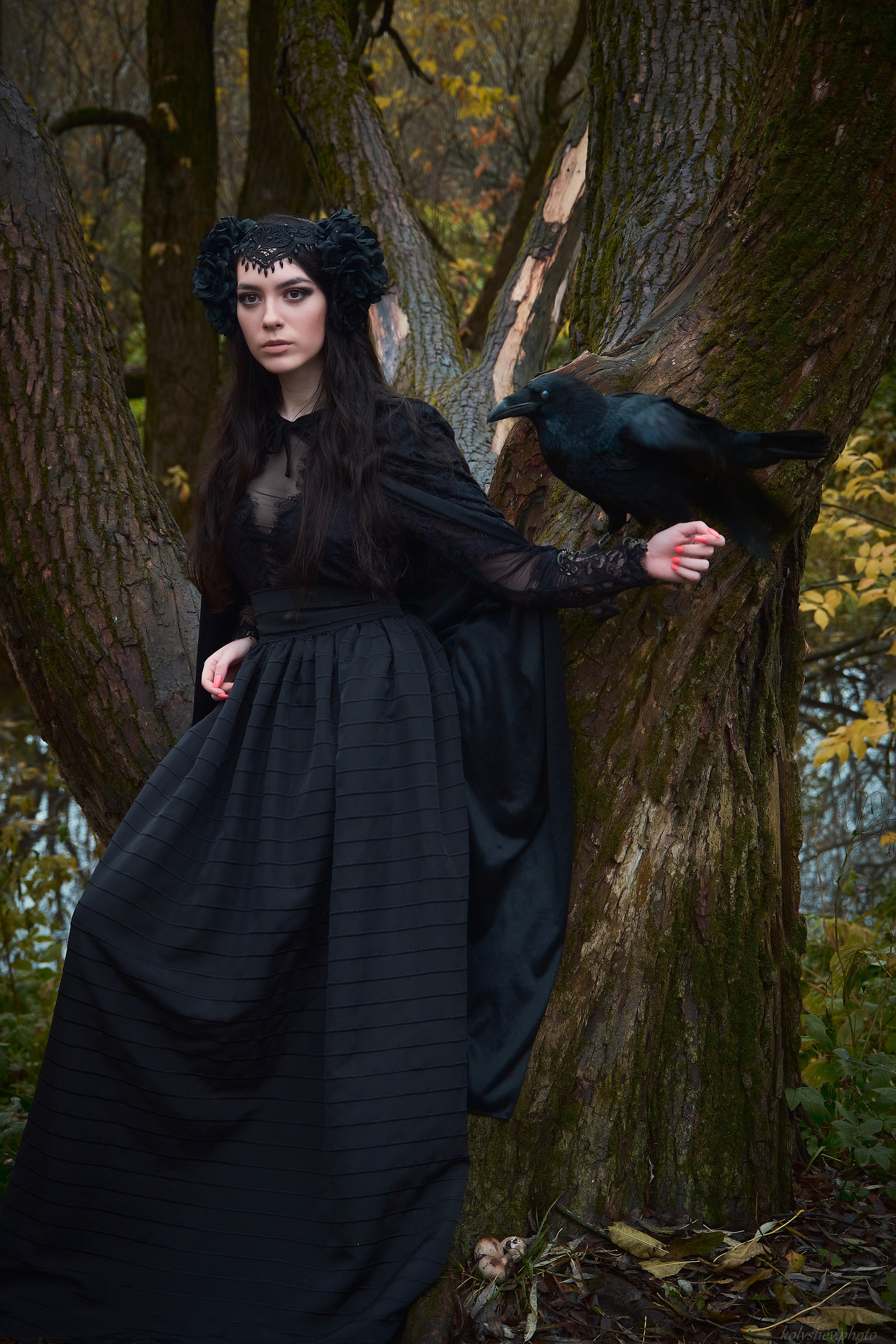 Фотосессия с вороном на природе. Портретный фотограф на новый год в Москве Виктория Колышева