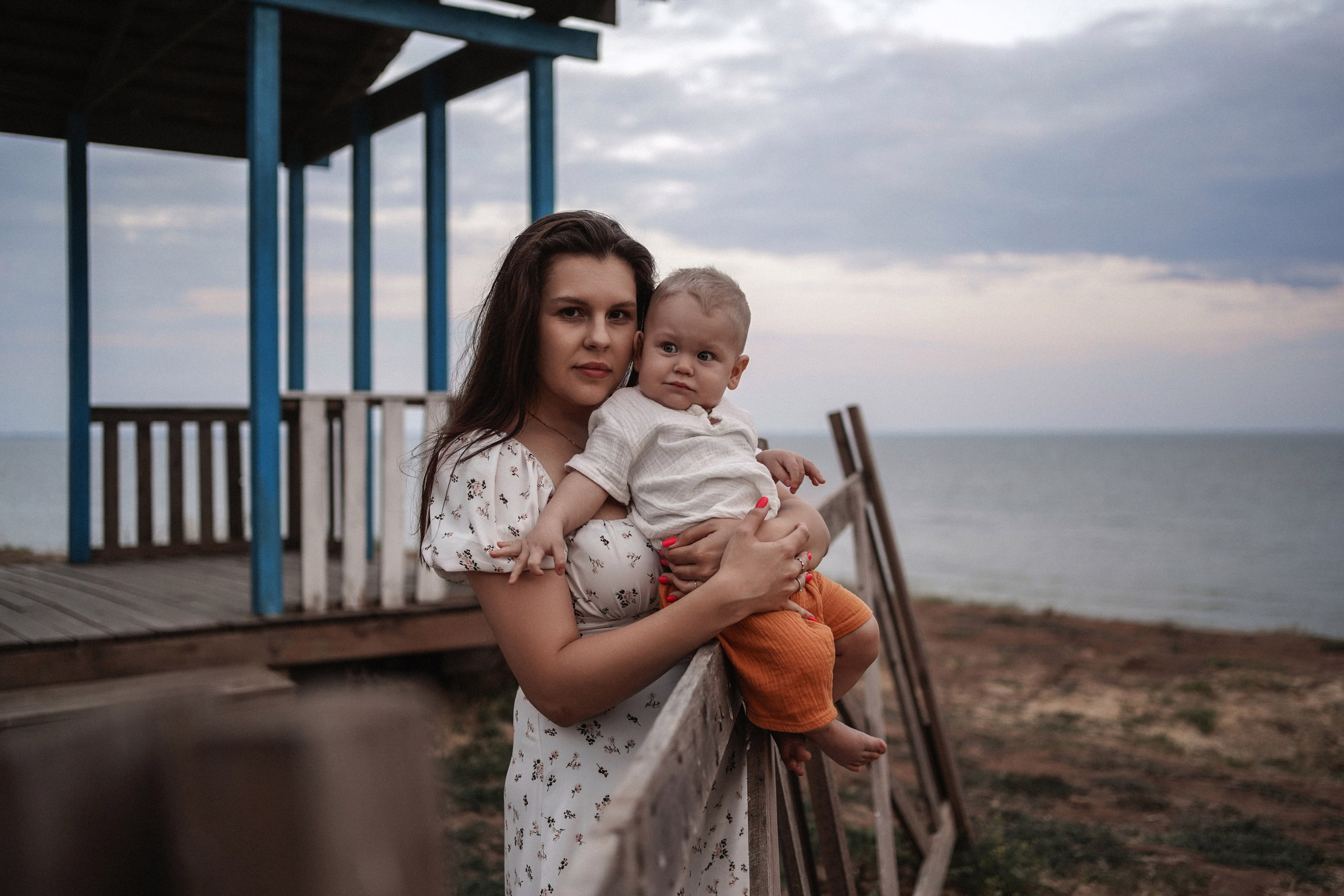 Семейный фотограф в Ростове-на-Дону и Батайске. Фотосессия на Маяке в Мержаново. Свадебный фотограф в Ростове-на-Дону. Таинство Крещения и Венчания, семейные фотосессии. Алёна Чёботова