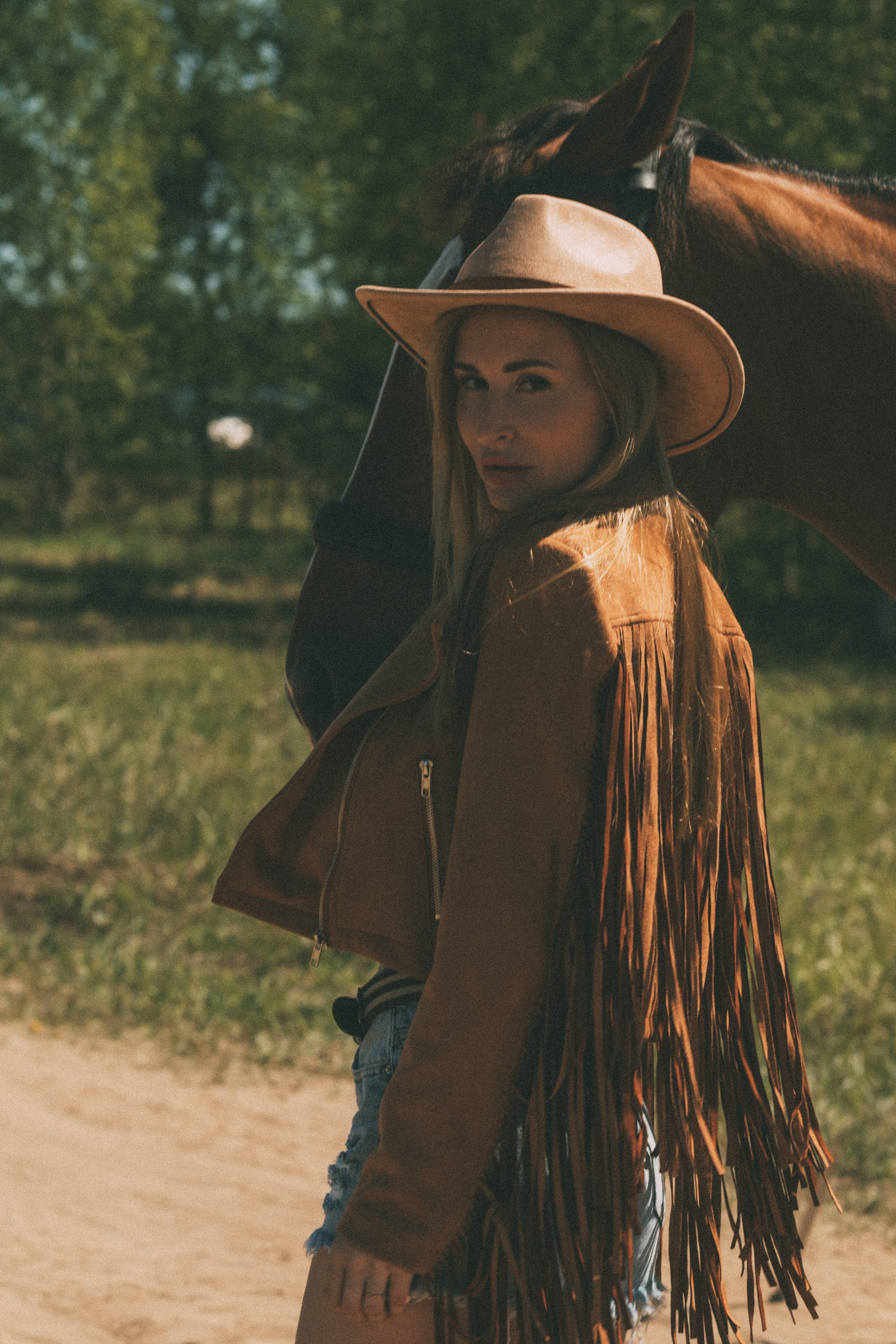 Улица & природа. Модель Москва каталожная и творческая съемка Anna Antlers