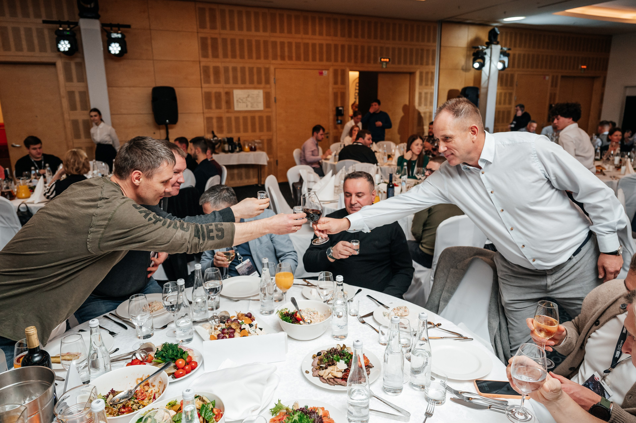 Конференция дилеров. Фотограф Дмитрий Сермяжко