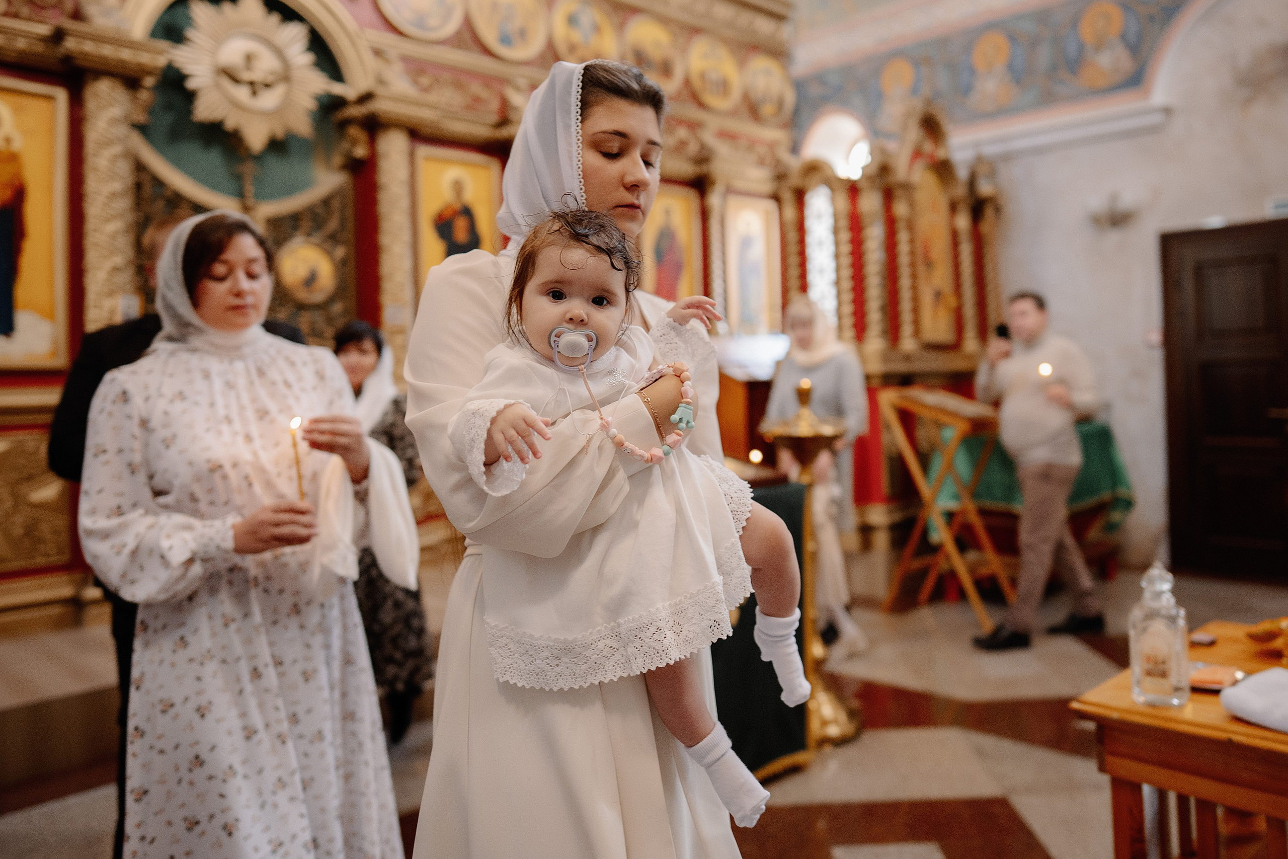 Таинство крещения Снежаны. Фотограф на Крещение и Венчание в Красноярске Рамазанова Юлия
