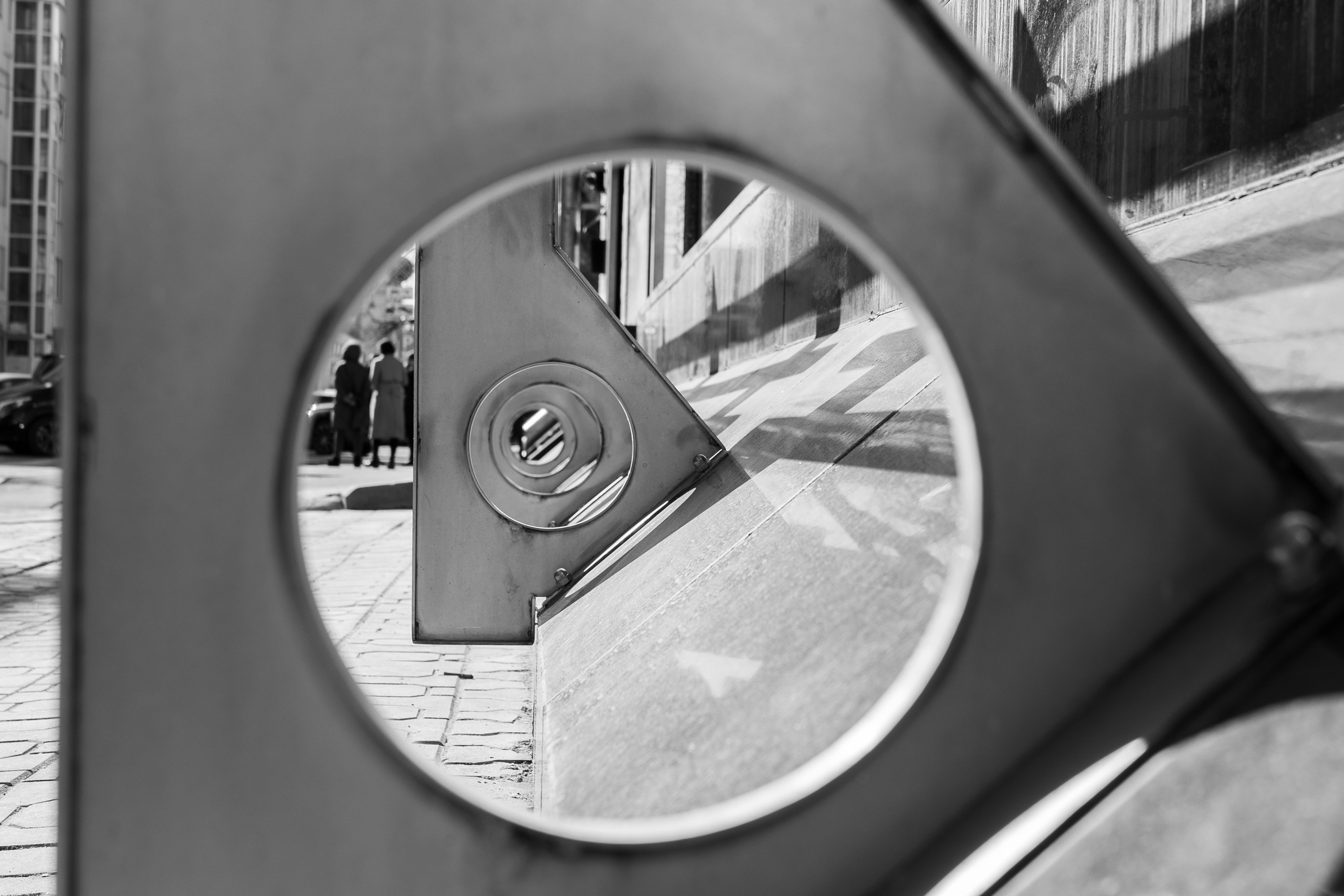 Монохромная Москва. Легкая фотография