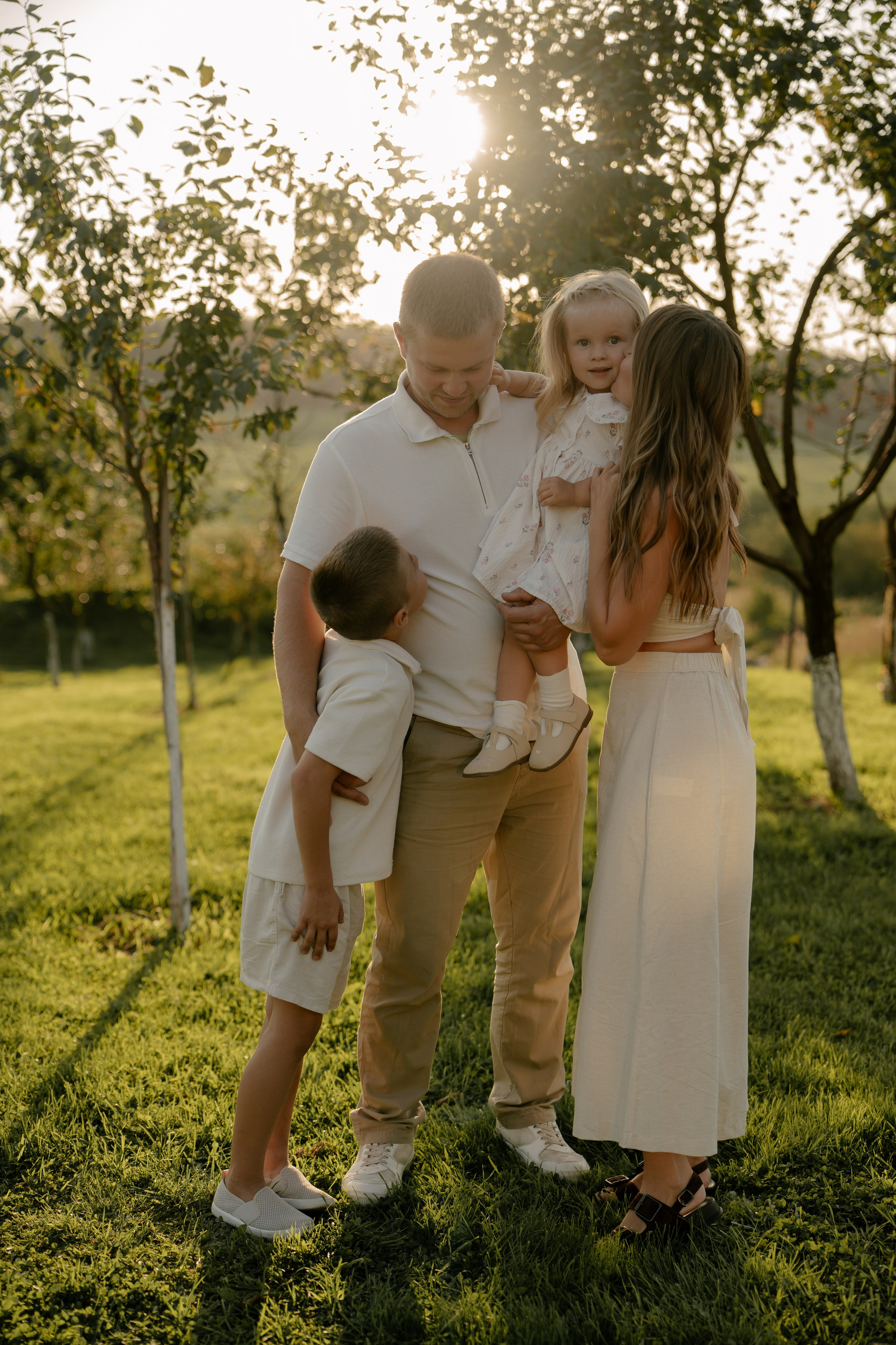 Аня, Агата, Юра и Саша. Свадебный и семейный фотограф в Москве и Красногорске — живые кадры | Анастасия Тихонова
