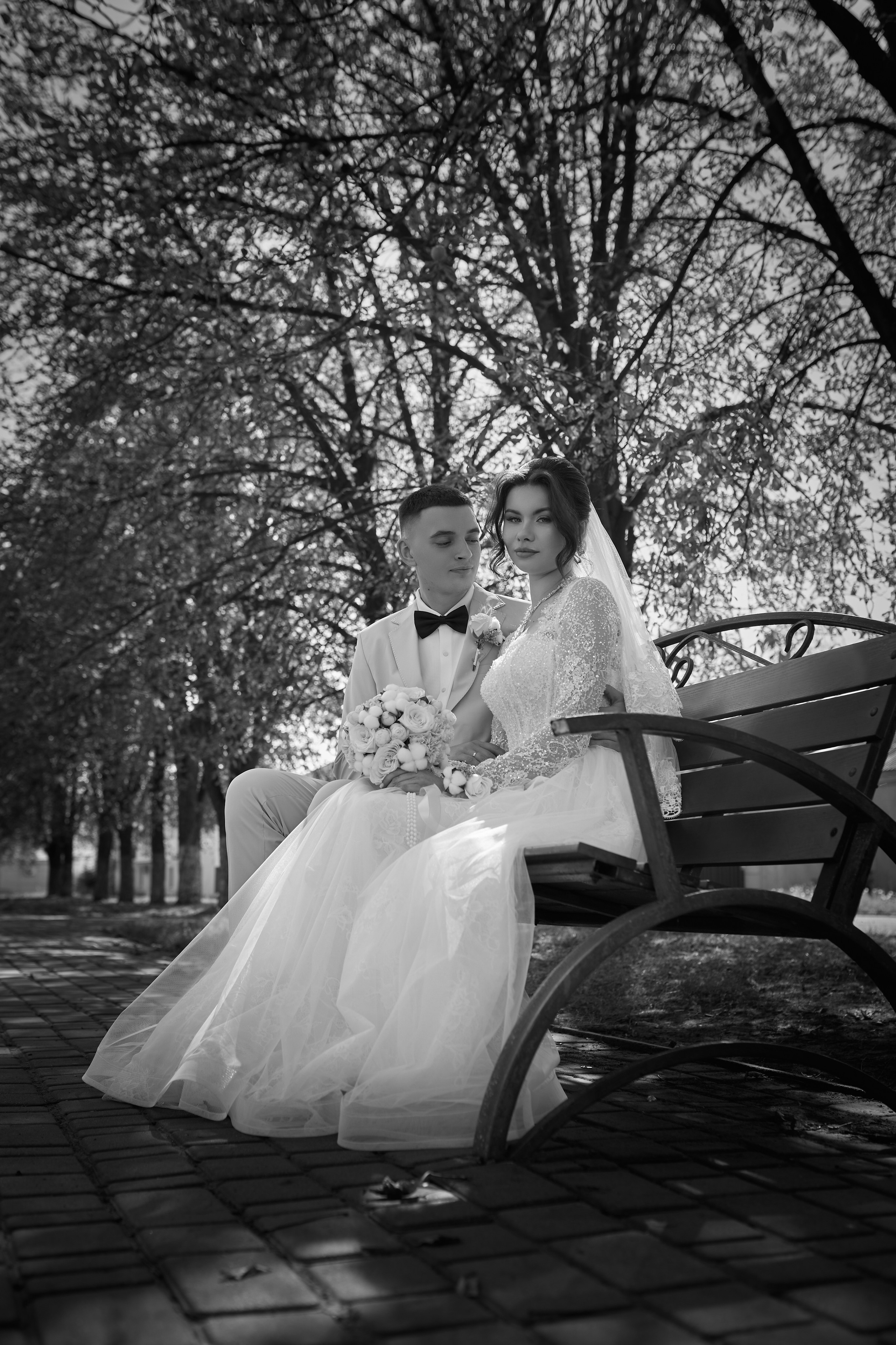Свадебная фотосессия Карины и Дмитрия в г. Свердловск ЛНР