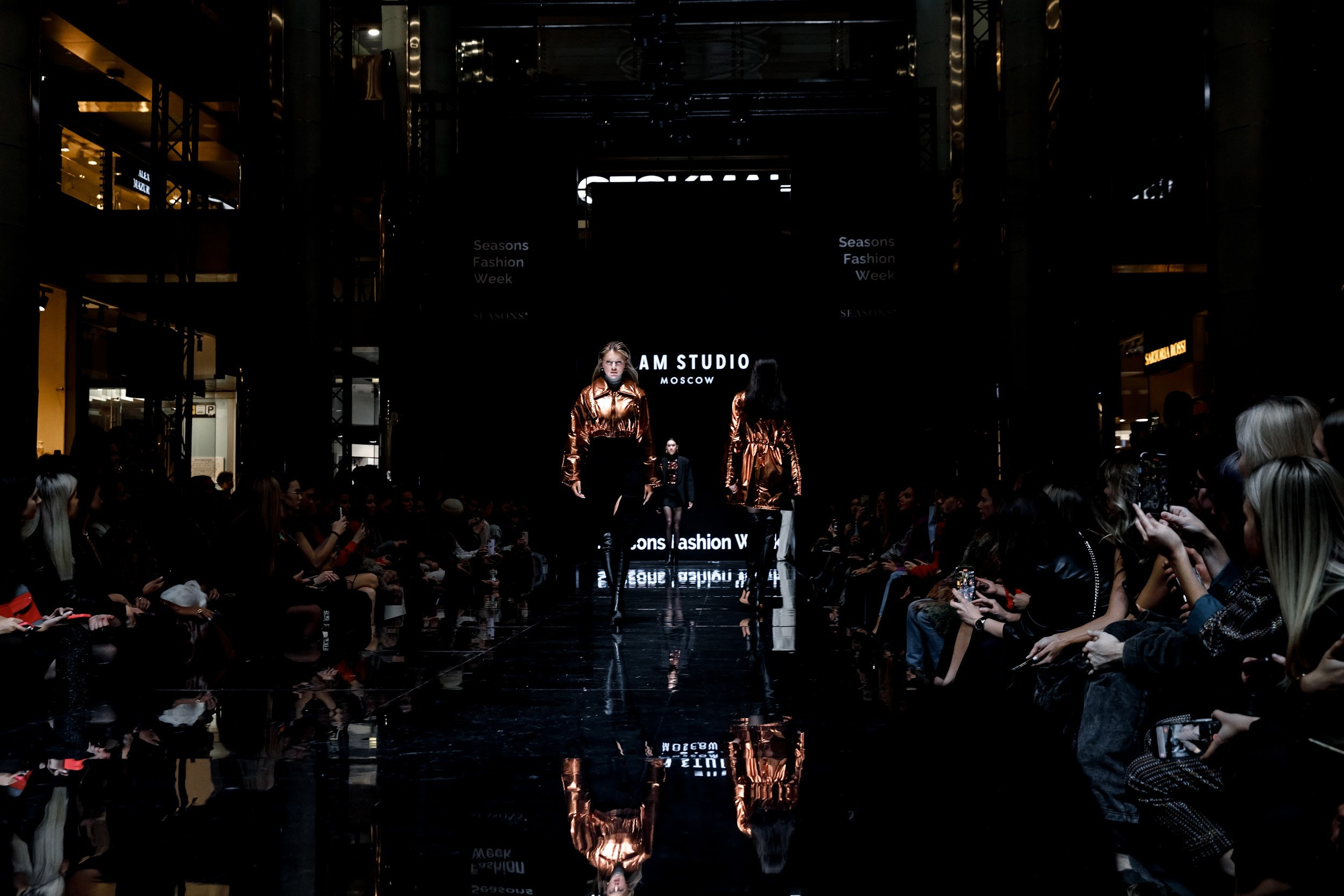 SFW. Любовь Чуляева — свадебный фотограф в Москве и Европе