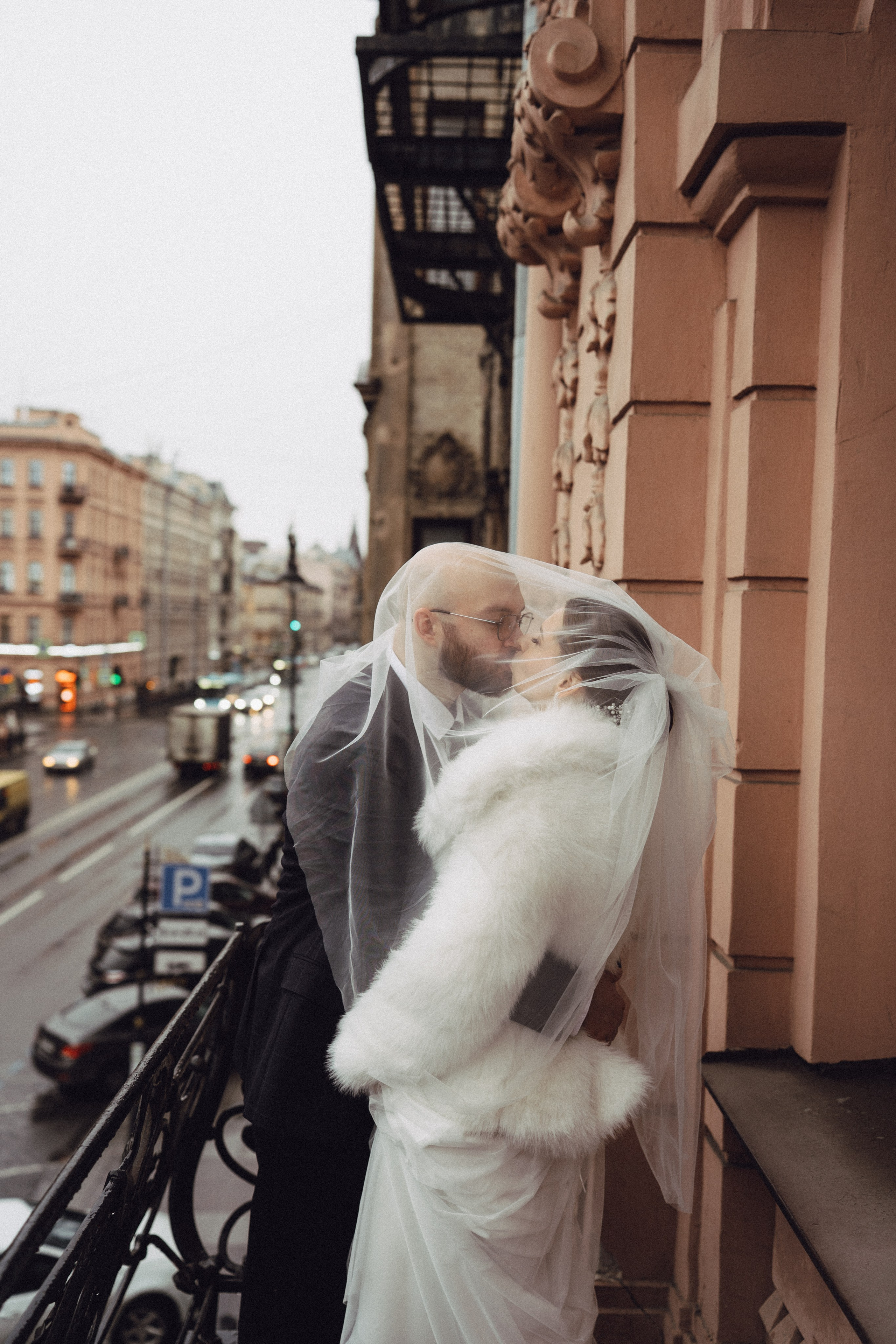 СВАДЕБНАЯ СЬЕМКА ВО ВТОРОМ ДВОРЦЕ (ДЕКАБРЬ) ТАКЖЕ СЬЕМКА В СТУДИИ НА ЧЕРНЫШЕВСКОЙ. Профессиональный фотограф, Санкт-Петербург — Виктория Богомолова