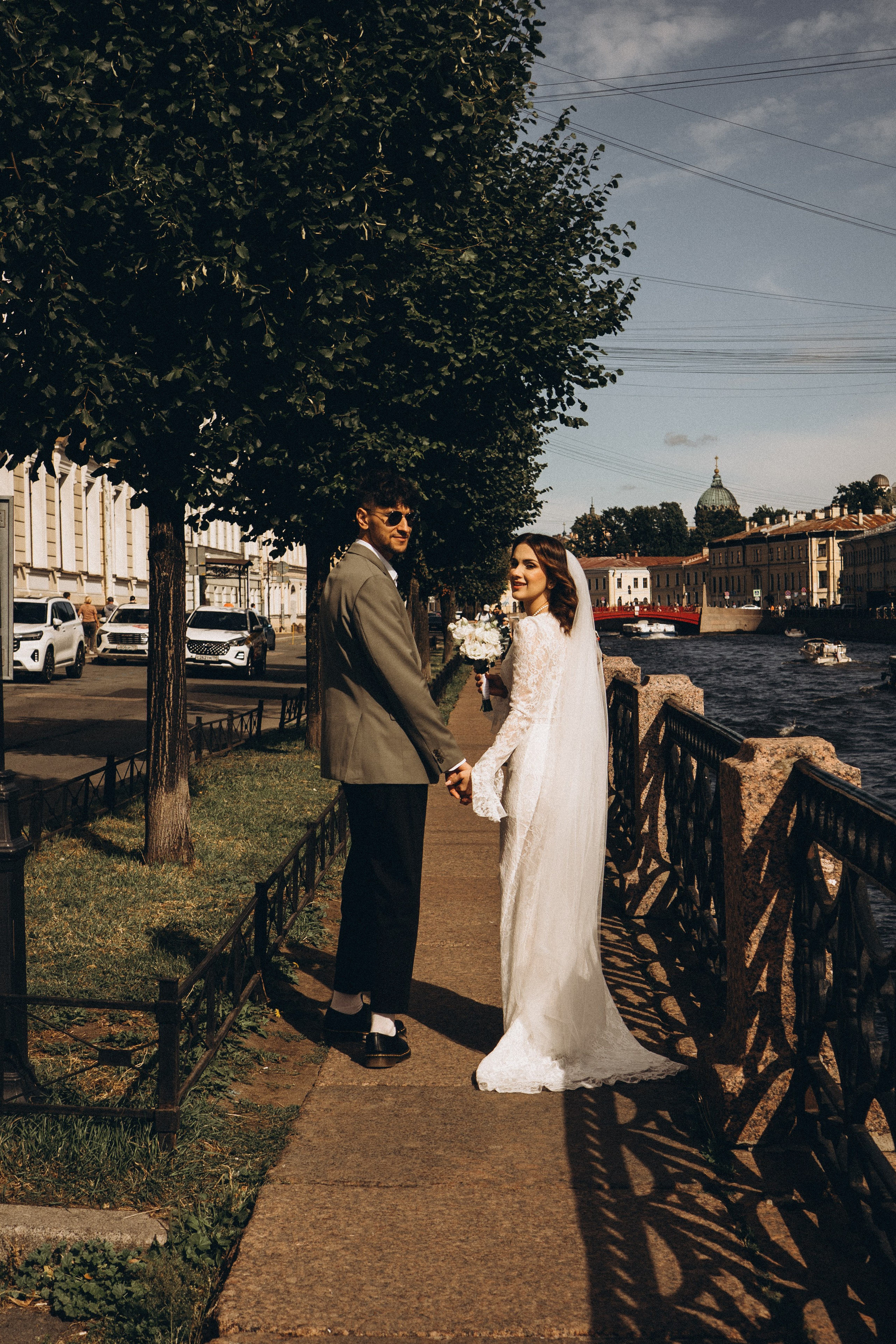 СВАДЕБНАЯ ПРОГУЛКА ВОЗЕ ИСАИКЕВСКОГО СОБОРА АСТОРИИ И ЗАКОНОДАЛЕТНОГО СОБРАНИЯ. Профессиональный фотограф, Санкт-Петербург — Виктория Богомолова