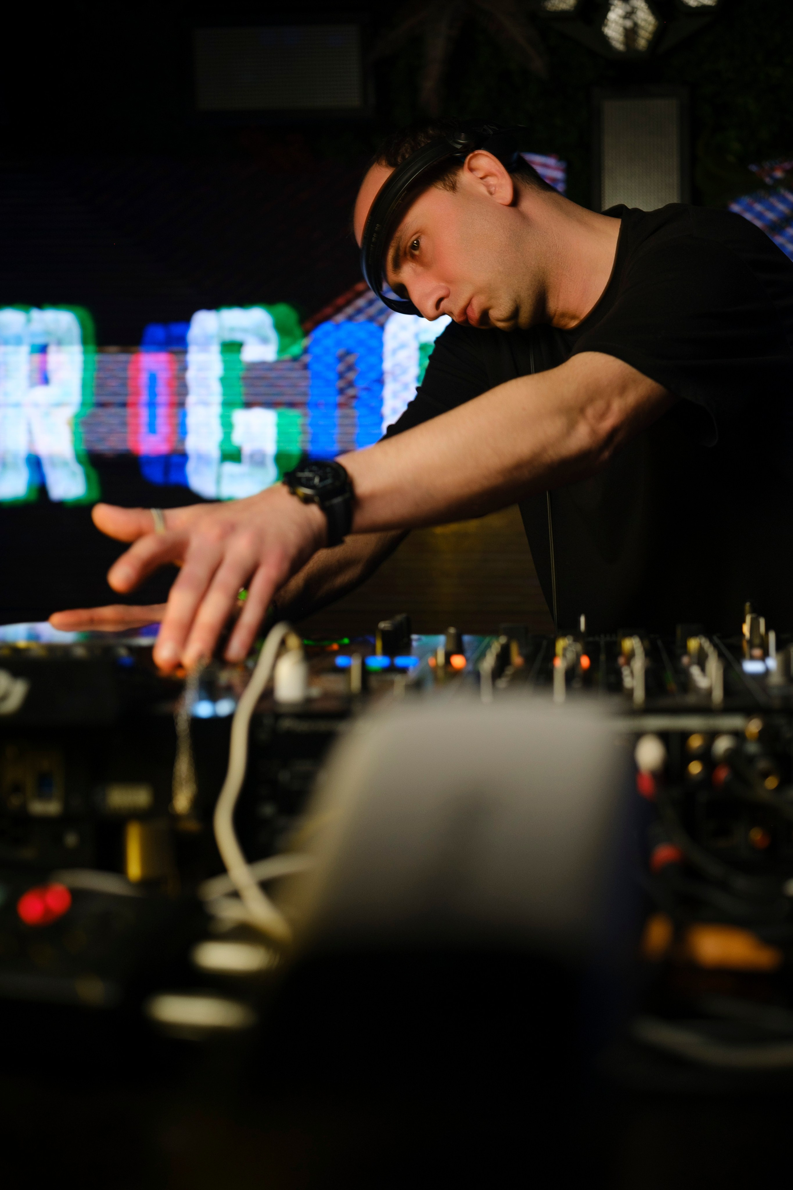 Embargo 2/03. Главная