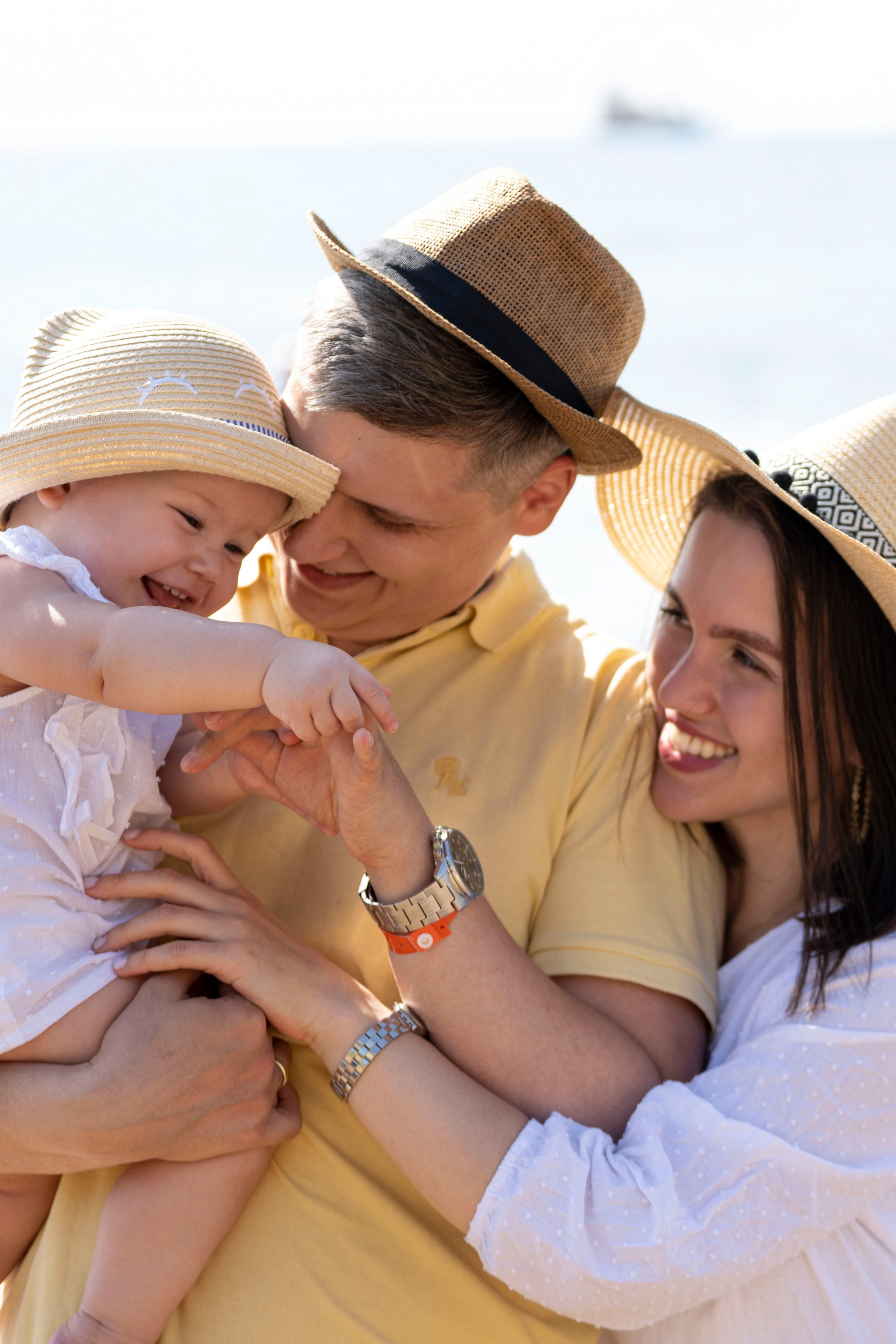Family and children photoshoots. Professiional photographer in Turkey