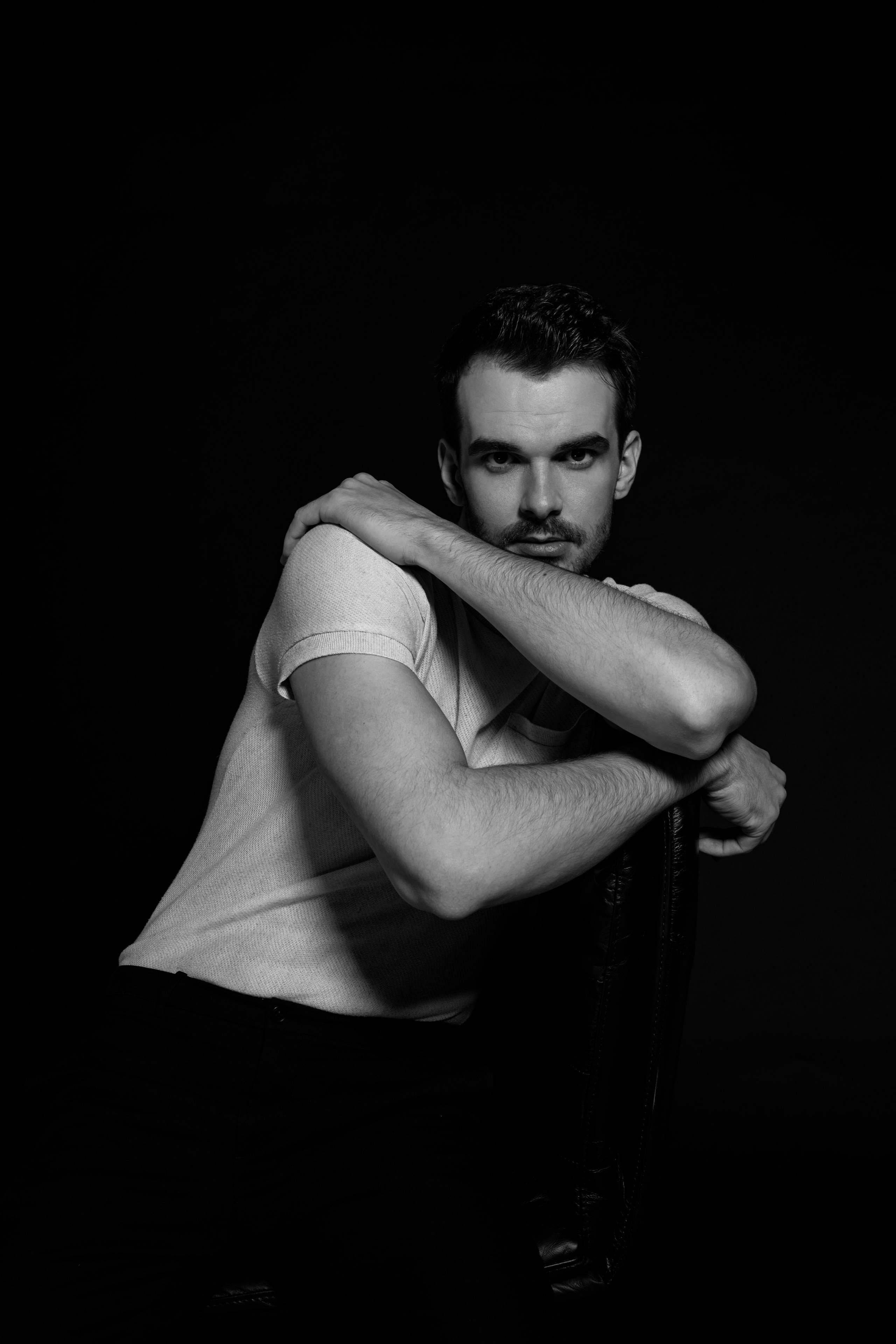 Модель для предметной съемки Артур А. Москва | Sale Easy