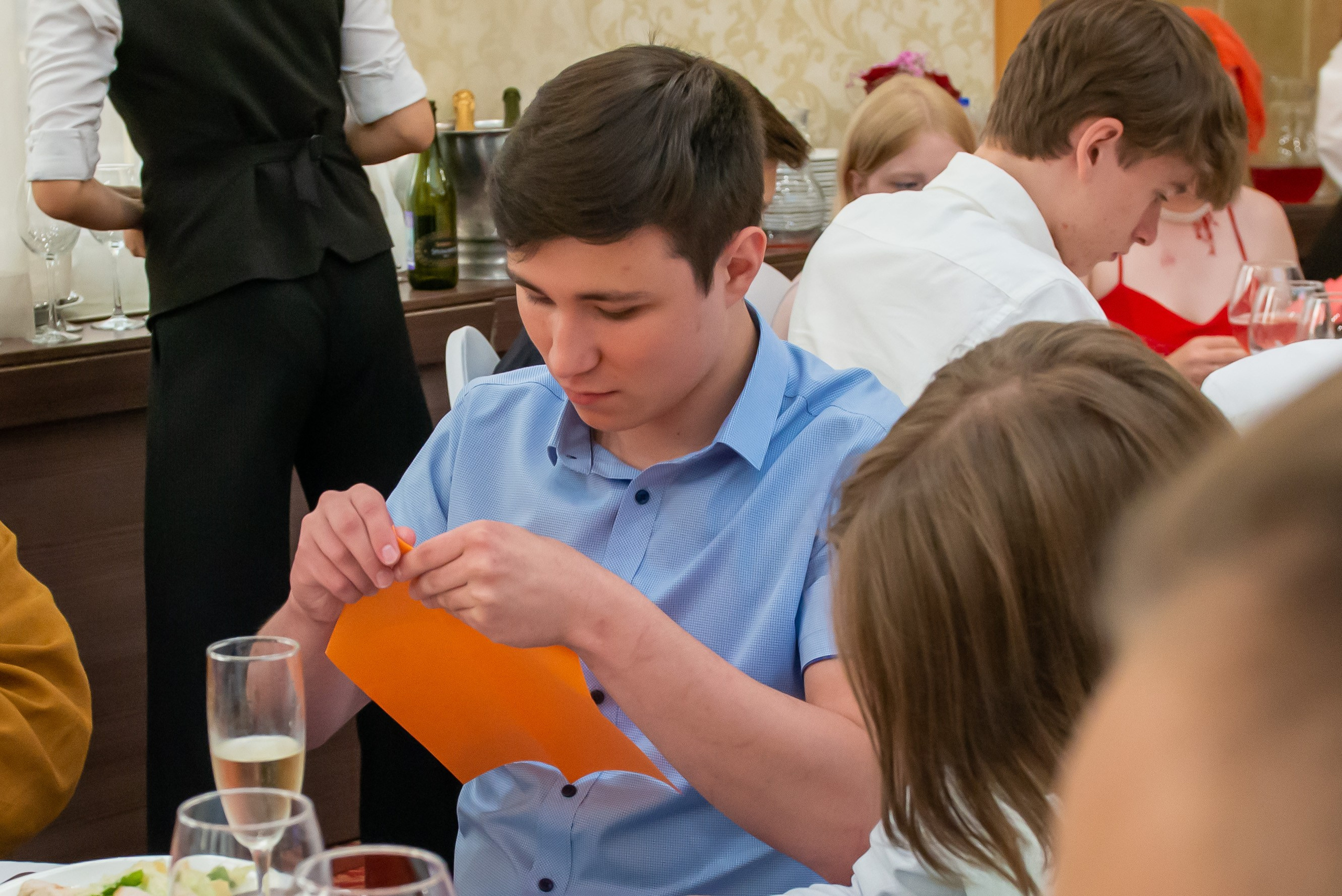 Выпускной вечер в гимназии № 37, ресторан La Ronde