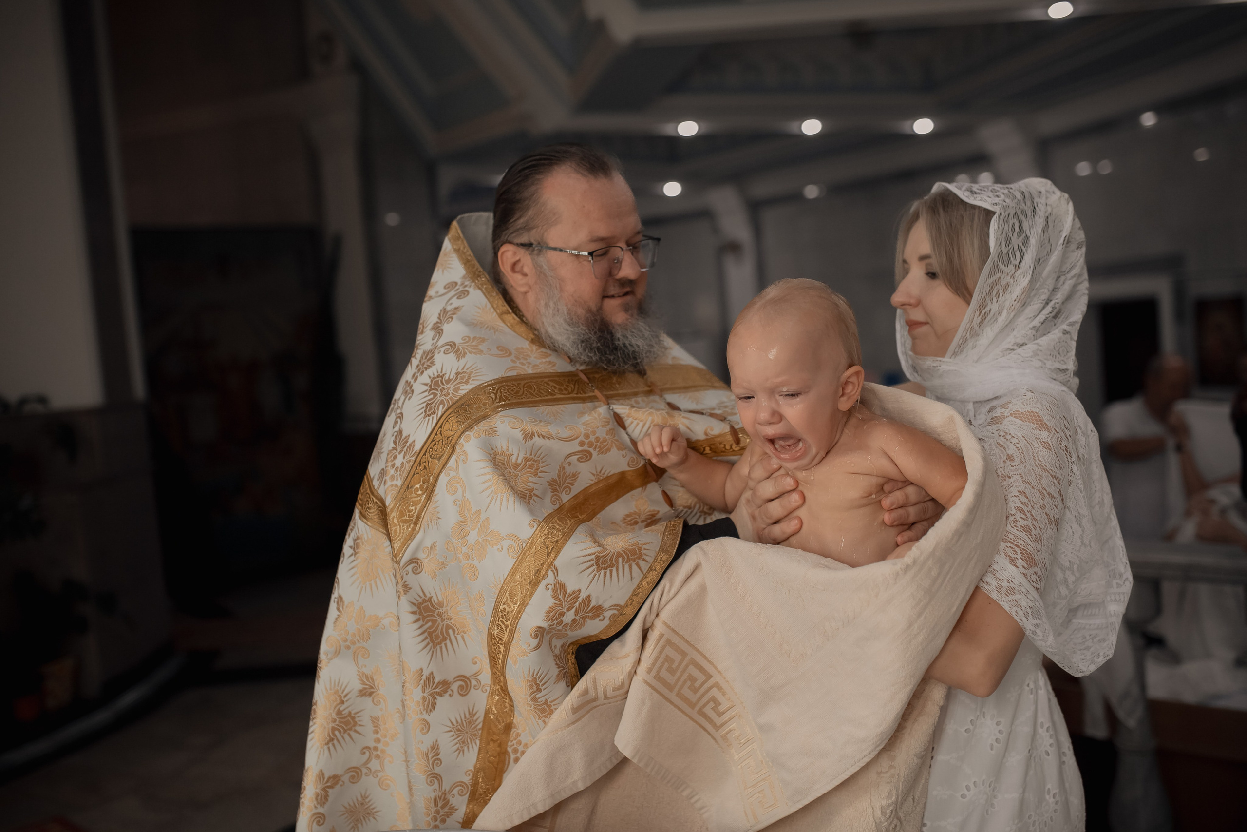 Крещение Алисы и Ксении. Фотограф на Крещение и Венчание в Ташкенте