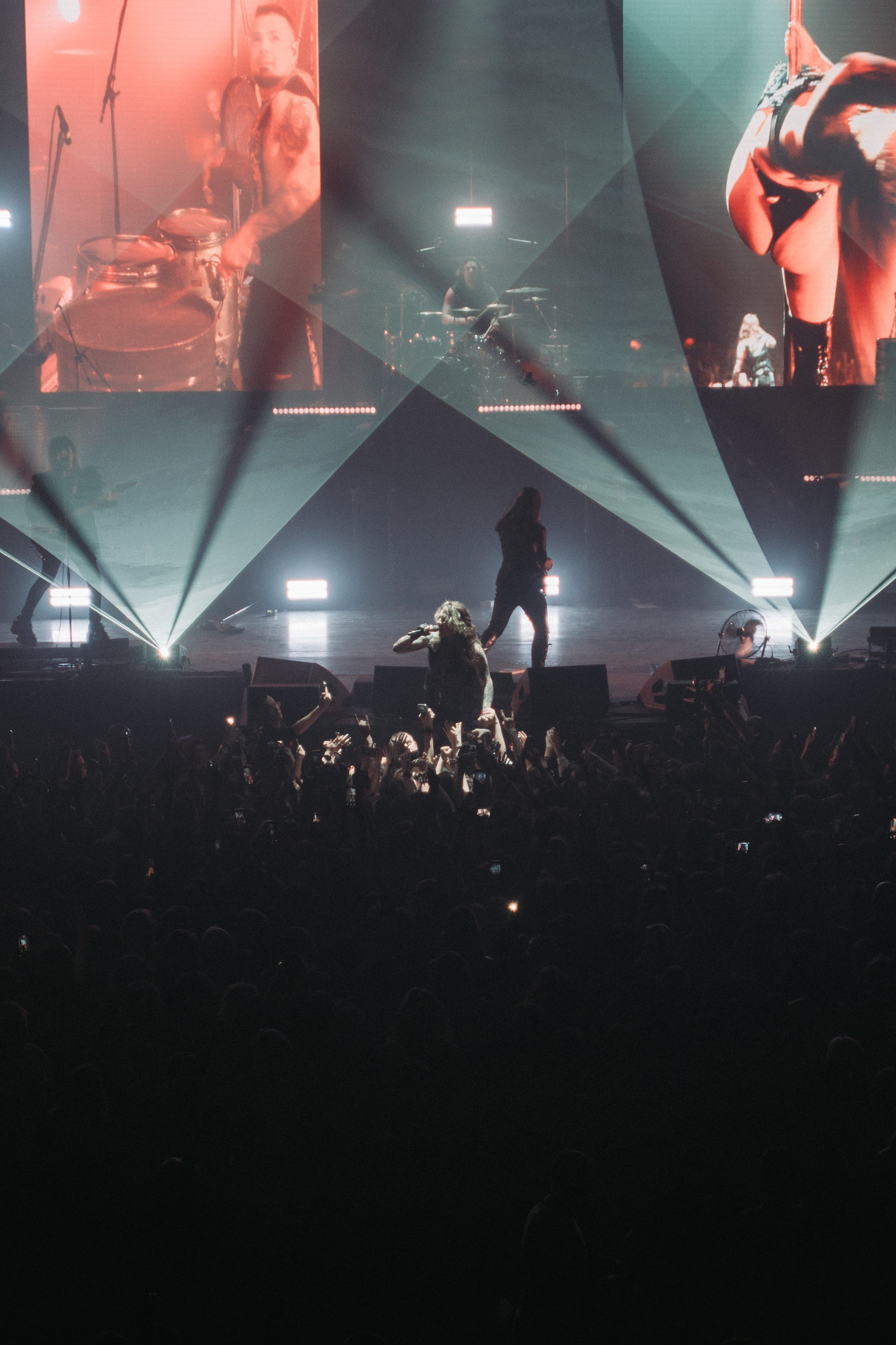 NEVERLOVE. Игорь Богатов — фотограф