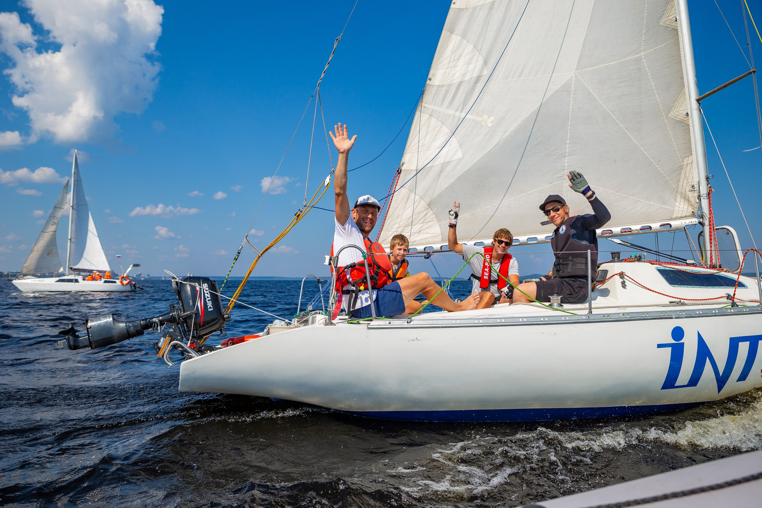 Гонки крейсерских яхт, июль 2025. Lora8299.wfolio.pro