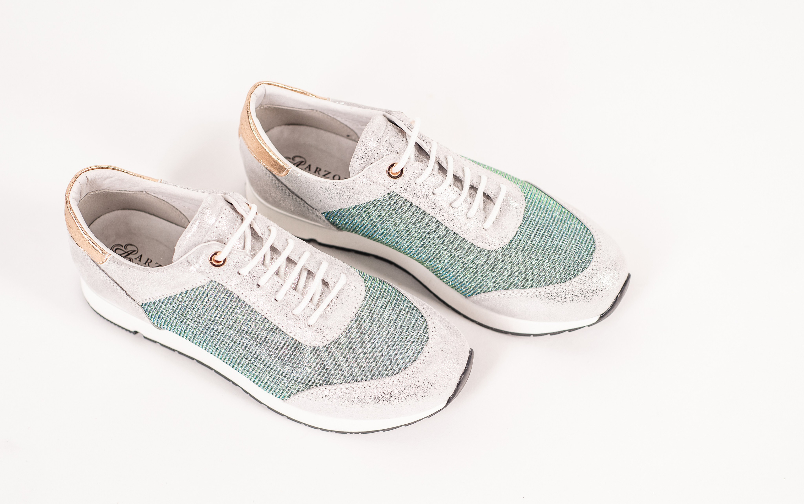 Каталожная съёмка для интернет магазинов. Автопортретная фотостудия в Казани