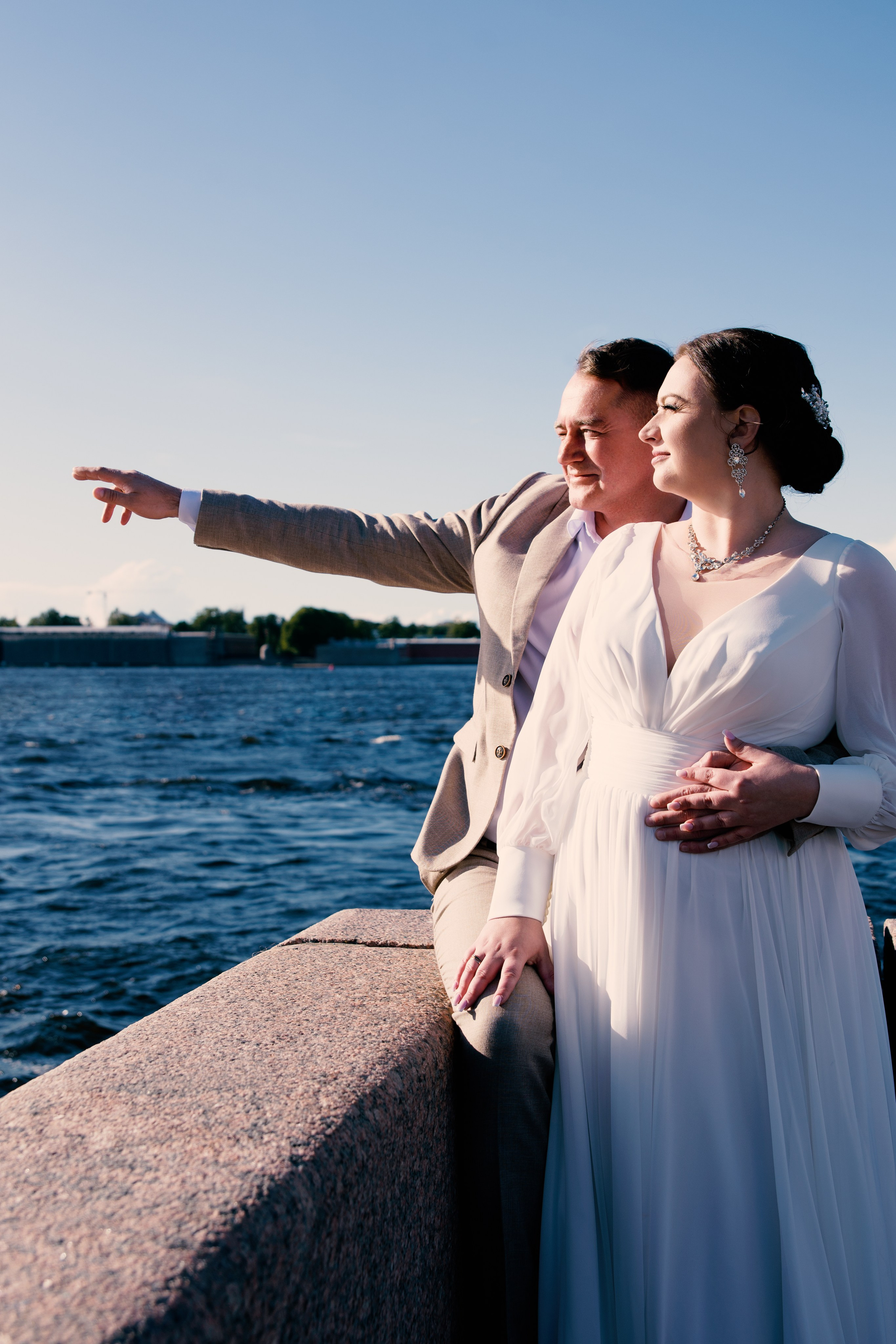 Свадебная прогулка по знаковым местам Петербурга