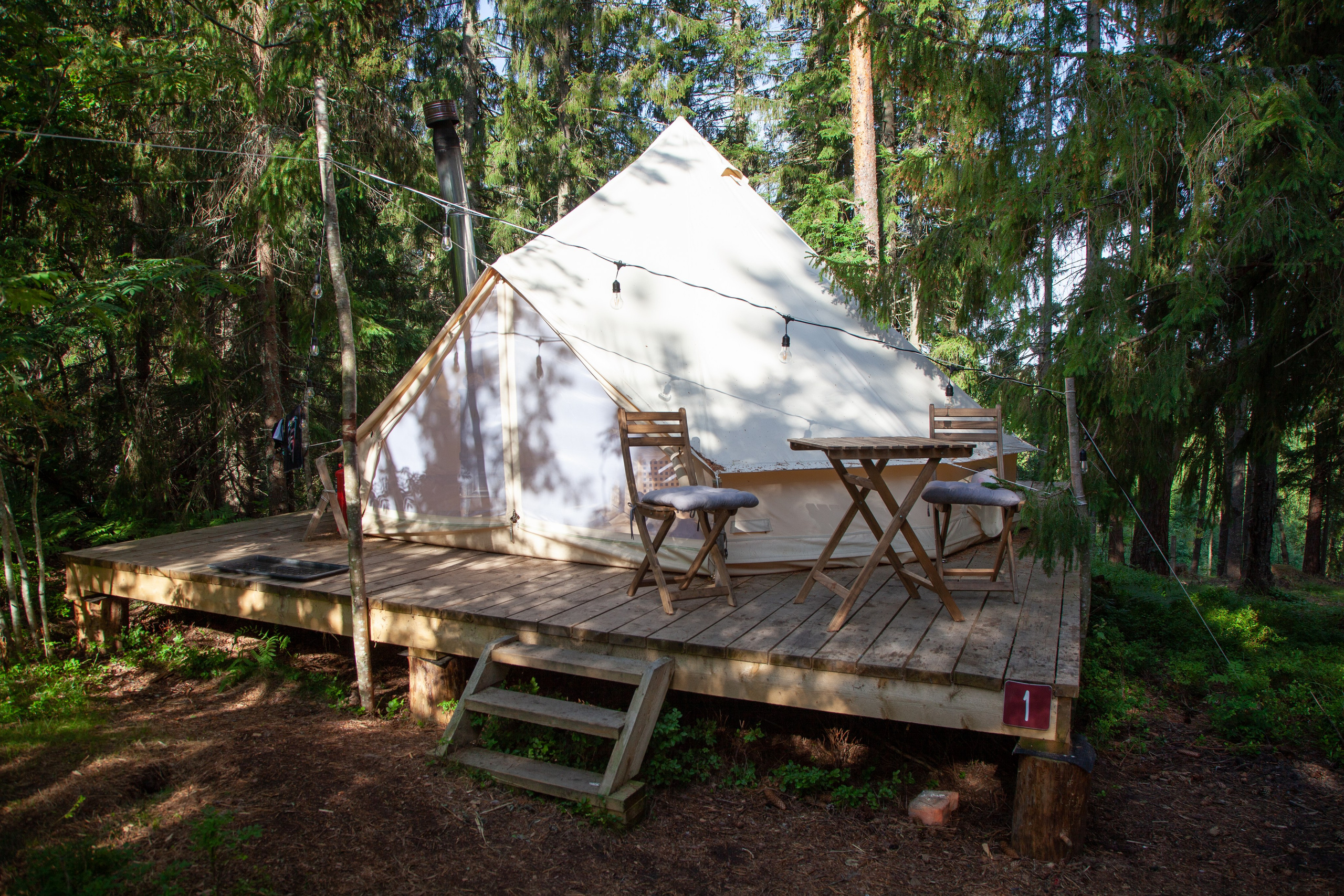 Glampimg camp. Maria Poleshchuk, commercial photographer in Sydney