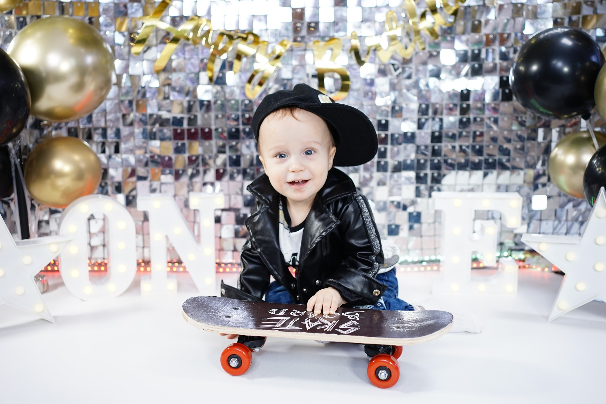 Фотосессия на Годик для Мальчиков. Детская Фотостудия ГОДОВАСИКИ в Санкт-Петербурге фотосесия на годик