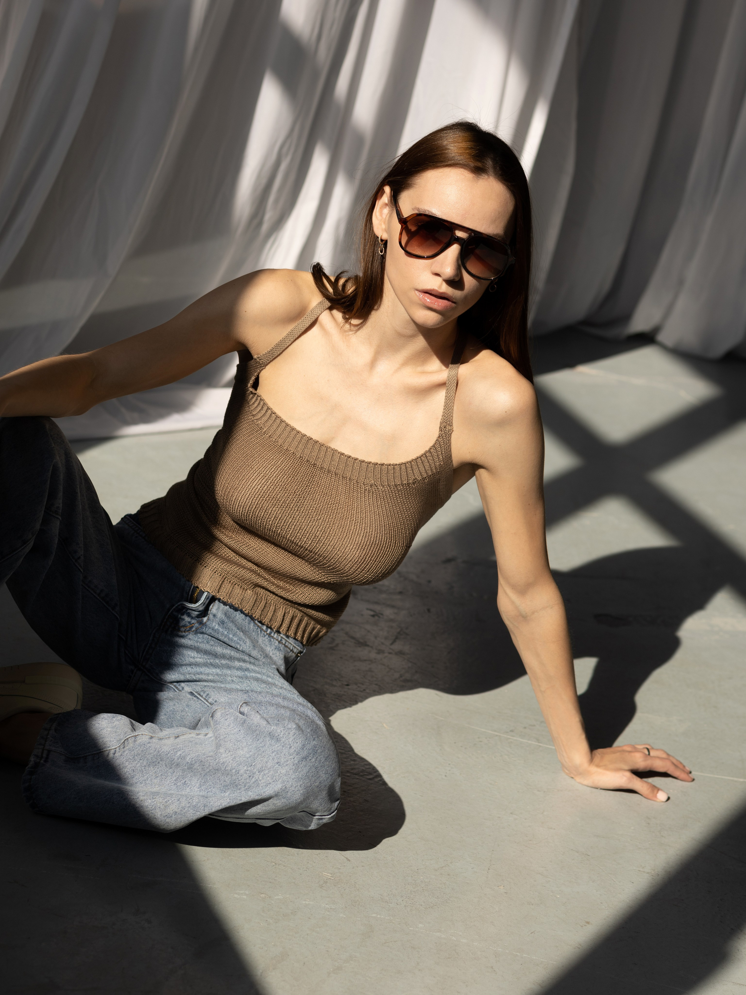 Модельная в интерьере. Съёмки для брендов и маркетплейсов