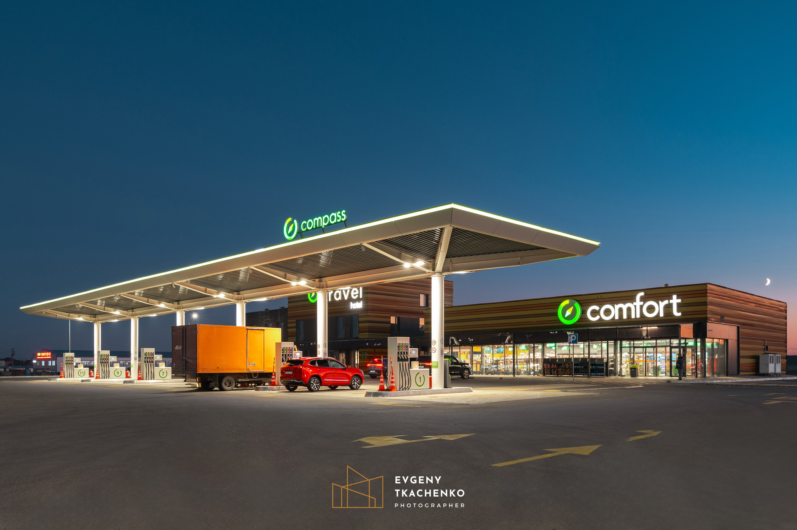 АЗС Compass. Архитектурный и интерьерный фотограф в Казахстане