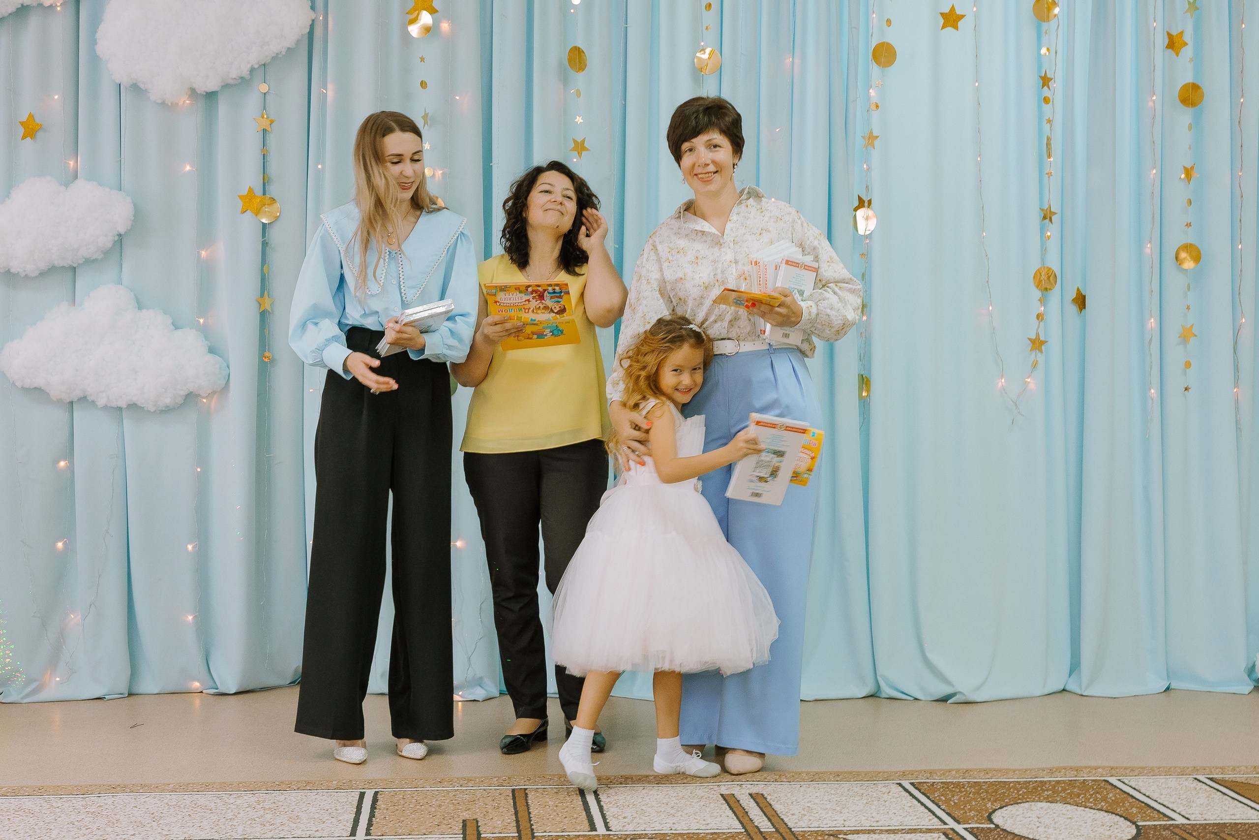 Выпускной в ДС -29. Выпускные альбомы Натальи Бутко: Новороссийск, Анапа, Геленджик