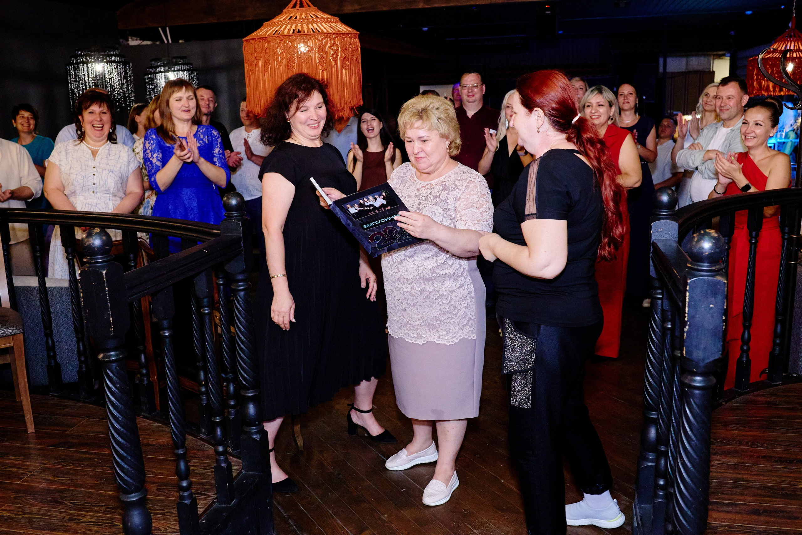 Выпускной 35 Сош. Фотограф Выпускные альбомы Таганрог Сергей Коробченко