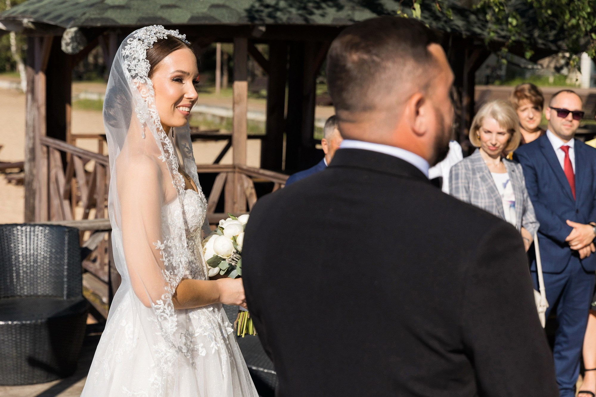 Свадебная фотосессия на берегу Горьковского моря. Свадебный фотограф в Нижнем Новгороде и Москве Сергей Воробьев