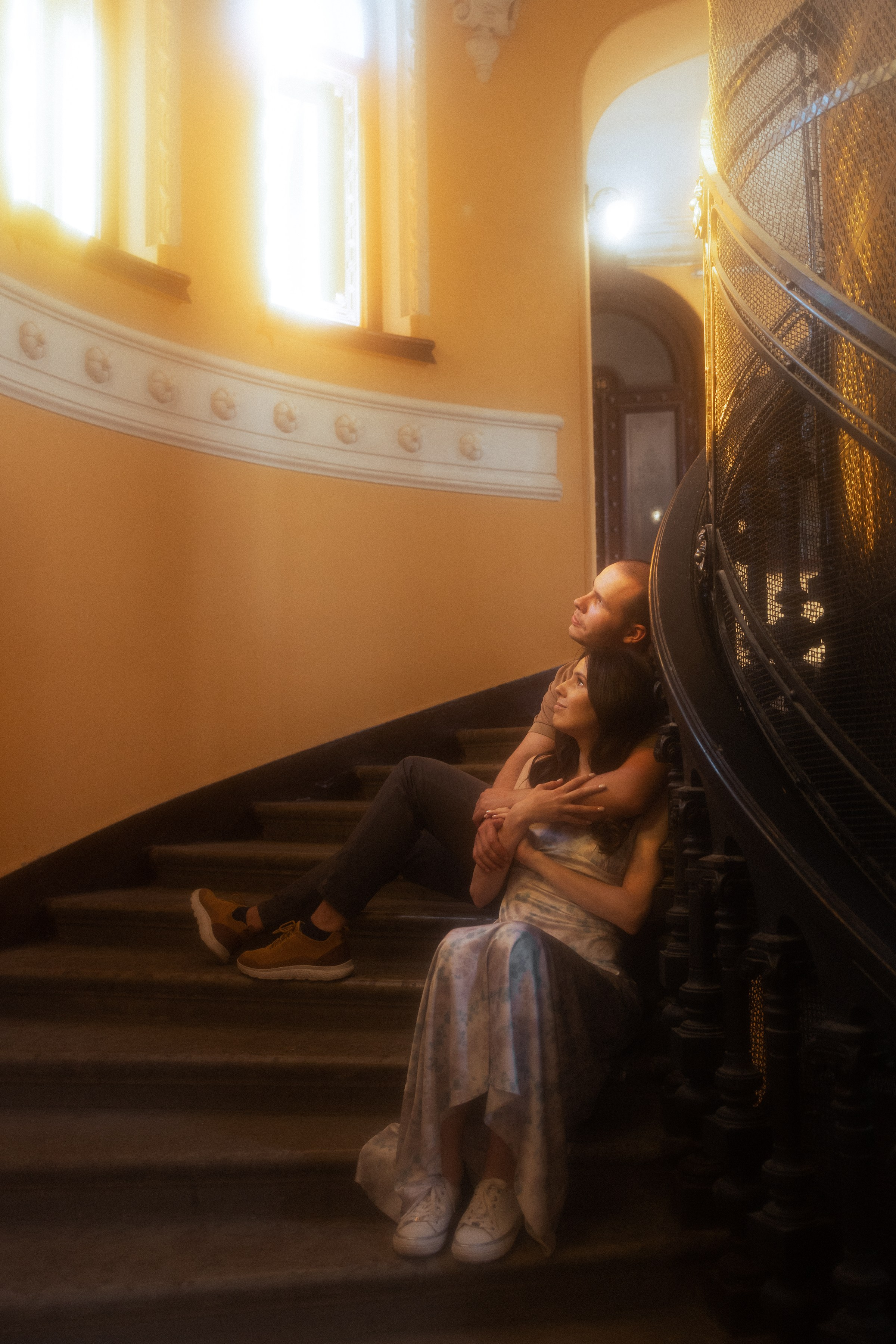 Парадная для двоих. Портретный фотограф СПб, бизнес-портрет, контент-фотосессия