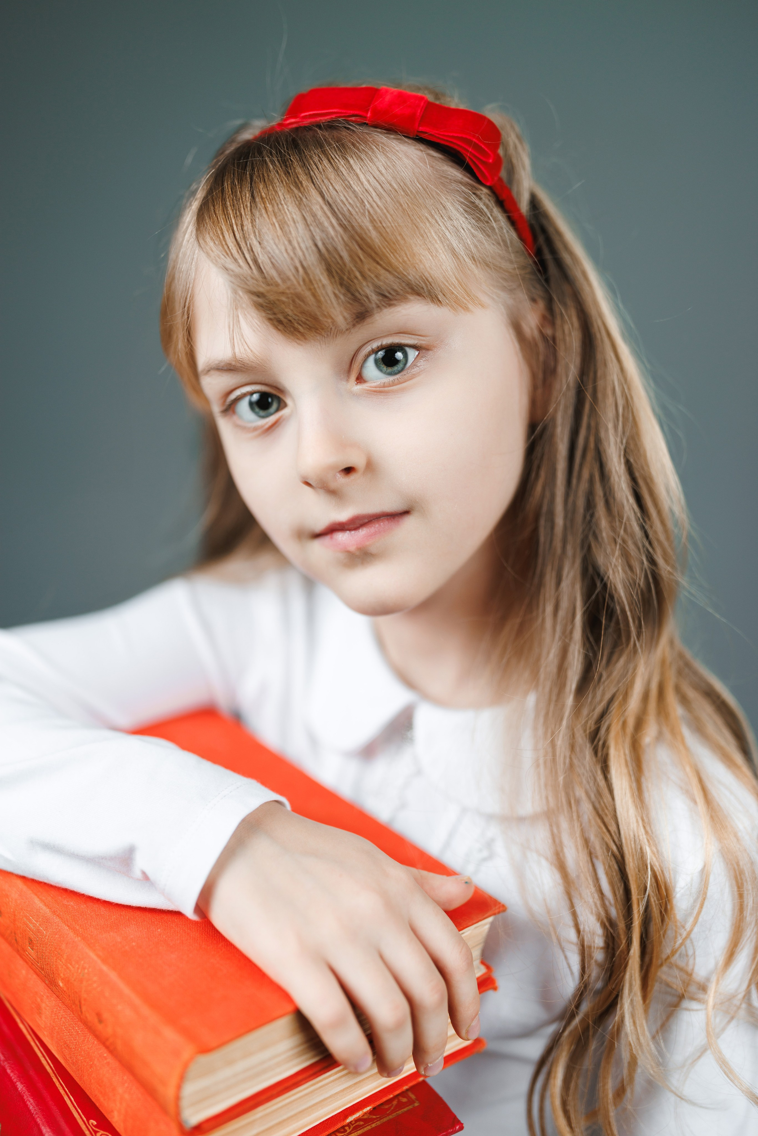 Студийная съемка 4 кл. Фотограф Олег Сотник