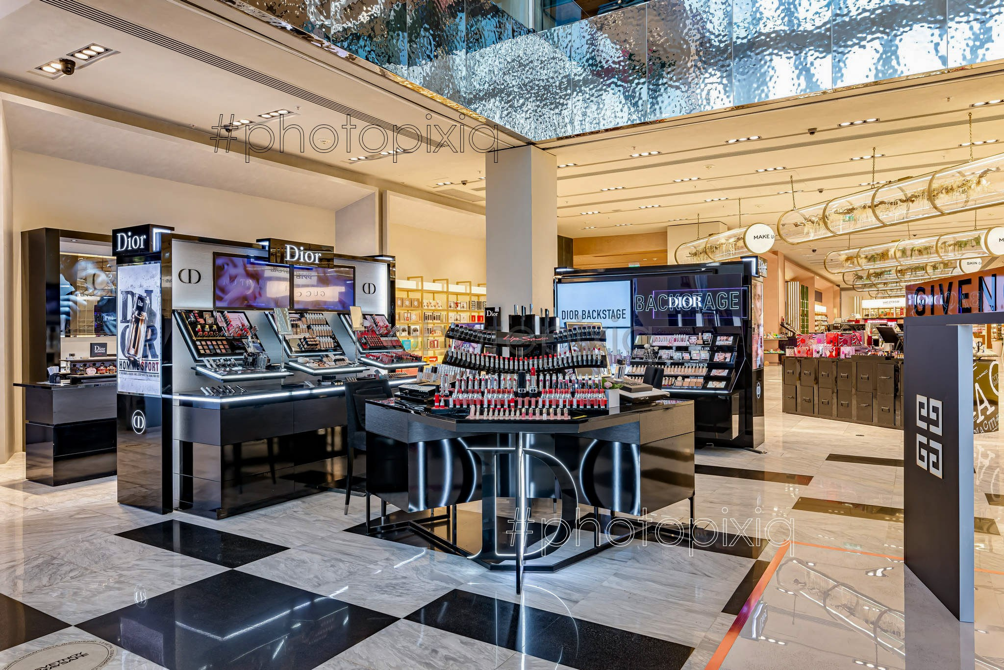 Интерьерная съёмка магазина парфюмерии и косметики Рив Гош. Интерьерная съёмка и виртуальные туры — Интерьерный фотограф Кузнецов Сергей (photopixiq)