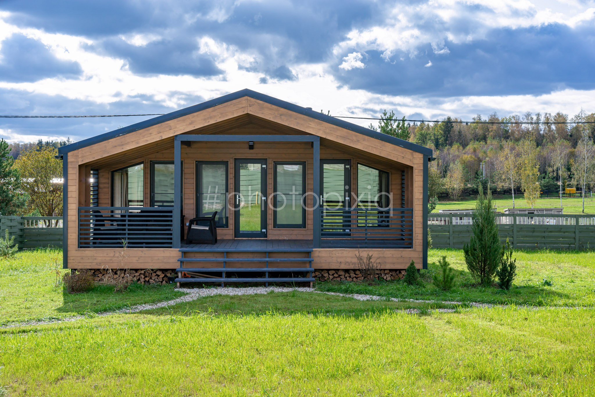Съёмка загородного дома для аренды в ДПК Большие Всходы. Интерьерная съёмка и виртуальные туры — Интерьерный фотограф Кузнецов Сергей (photopixiq)