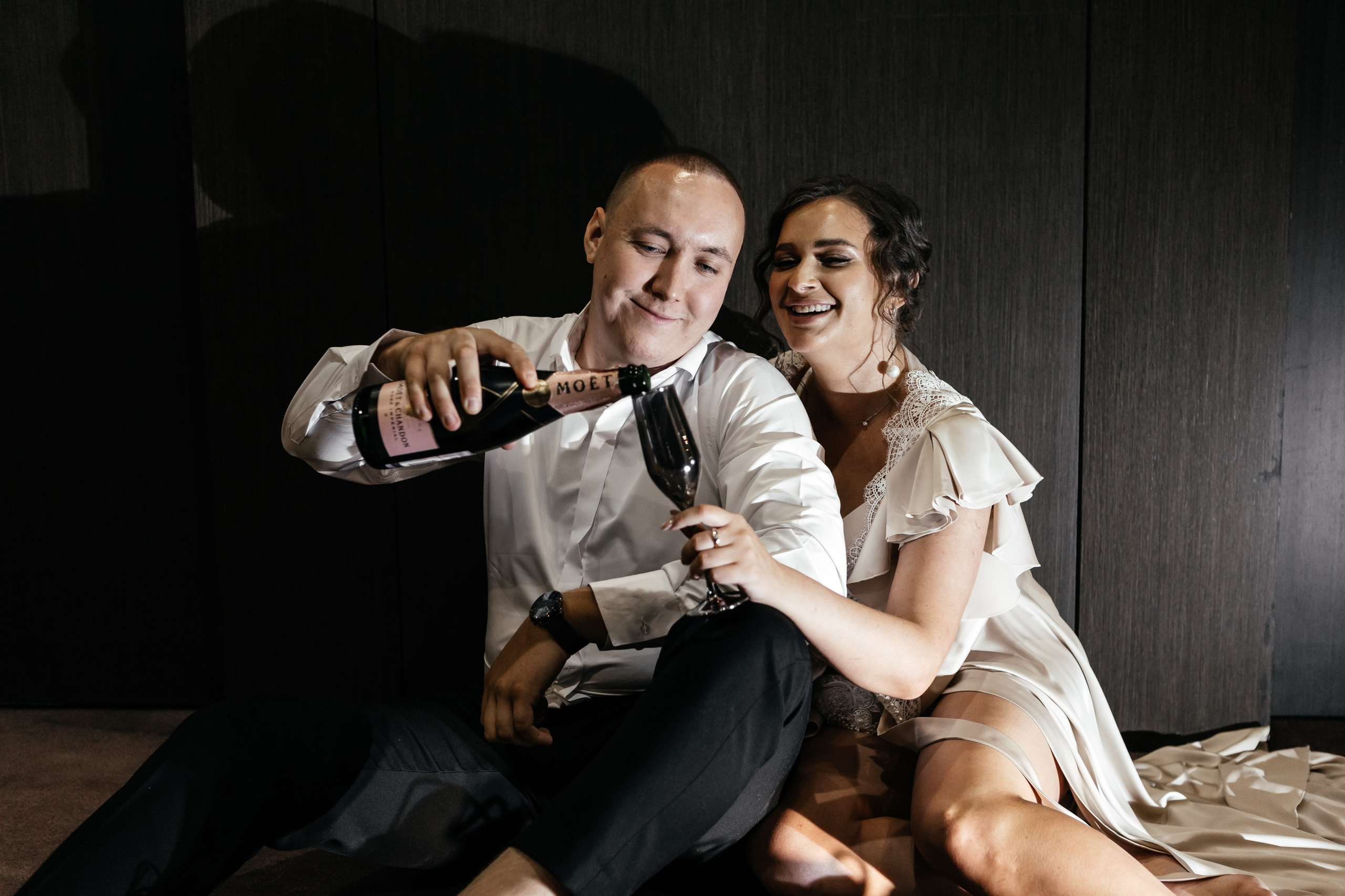 Свадебный фотограф Уфа — Руслан ГабдлисламовЖивые эмоции, красивые кадры, воспоминания на всю жизнь.Работаю по всей Республике Башкортоста. Свадебный фотограф Уфа Руслан Габдлисламов