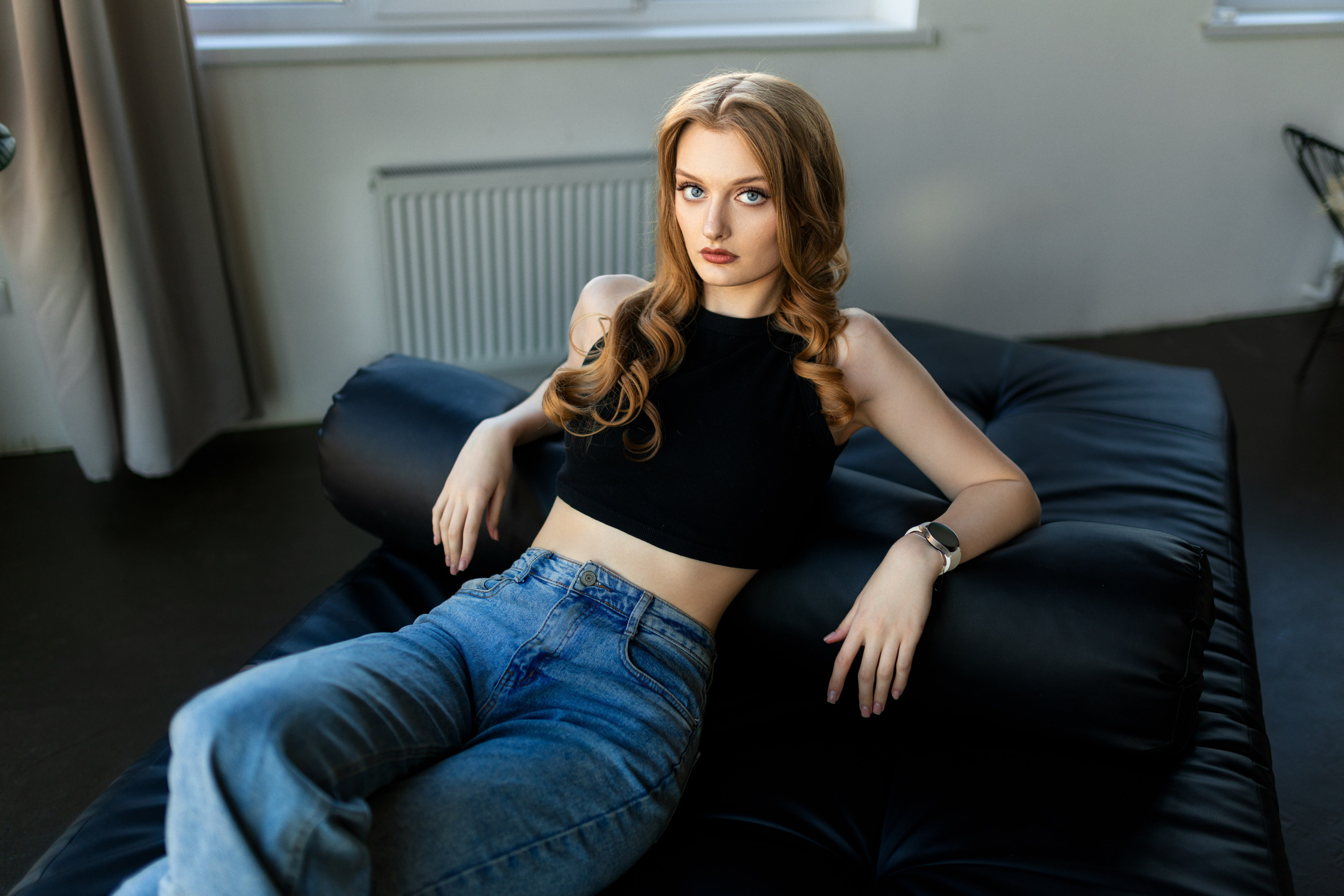 Студийная съемка с Викторией в интерьере в формате для «себя». Дмитрий Шульгин, портретный фотограф в Воронеже