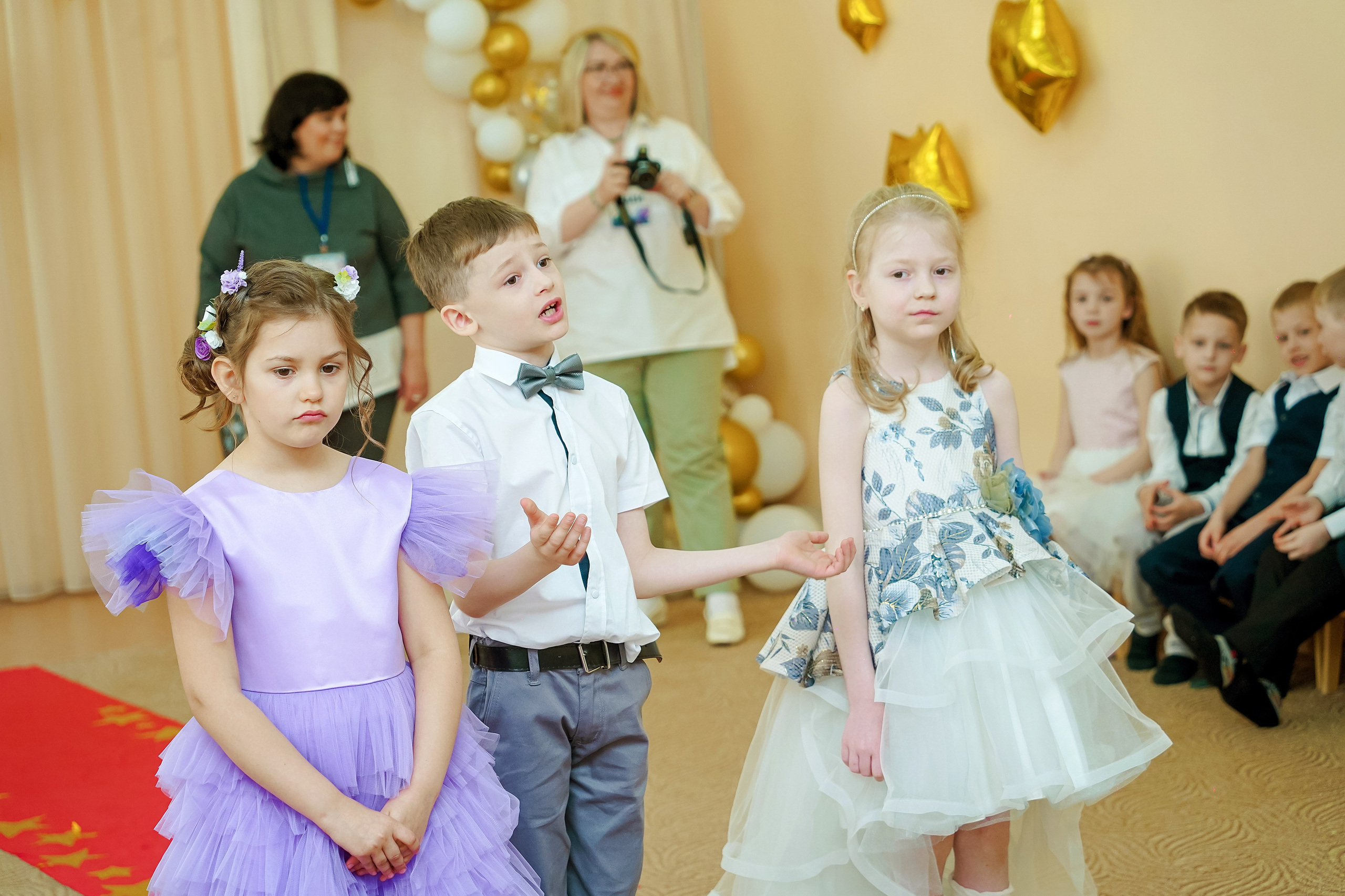 Фотосъемка видеосъёмка фотограф видеооператор новогодних утренников  в. Фотограф, видеооператор Нина Коршунова