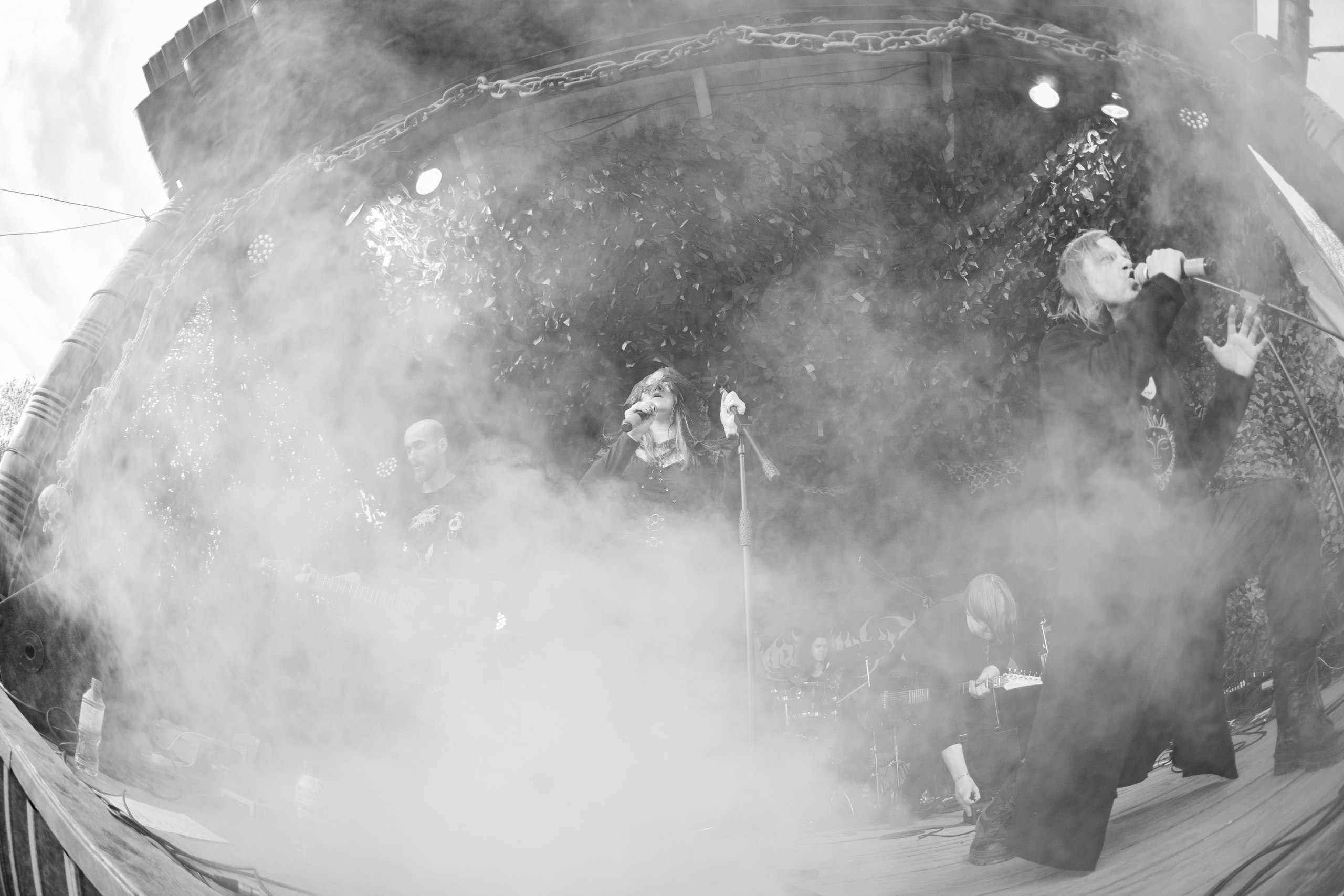 Фестиваль «ПОСРЕДИ КЛАДБИЩ И БОЛОТ»|Архангельск. Концертный и репортажный фотограф в Санкт-Петербурге Слава Пахомов