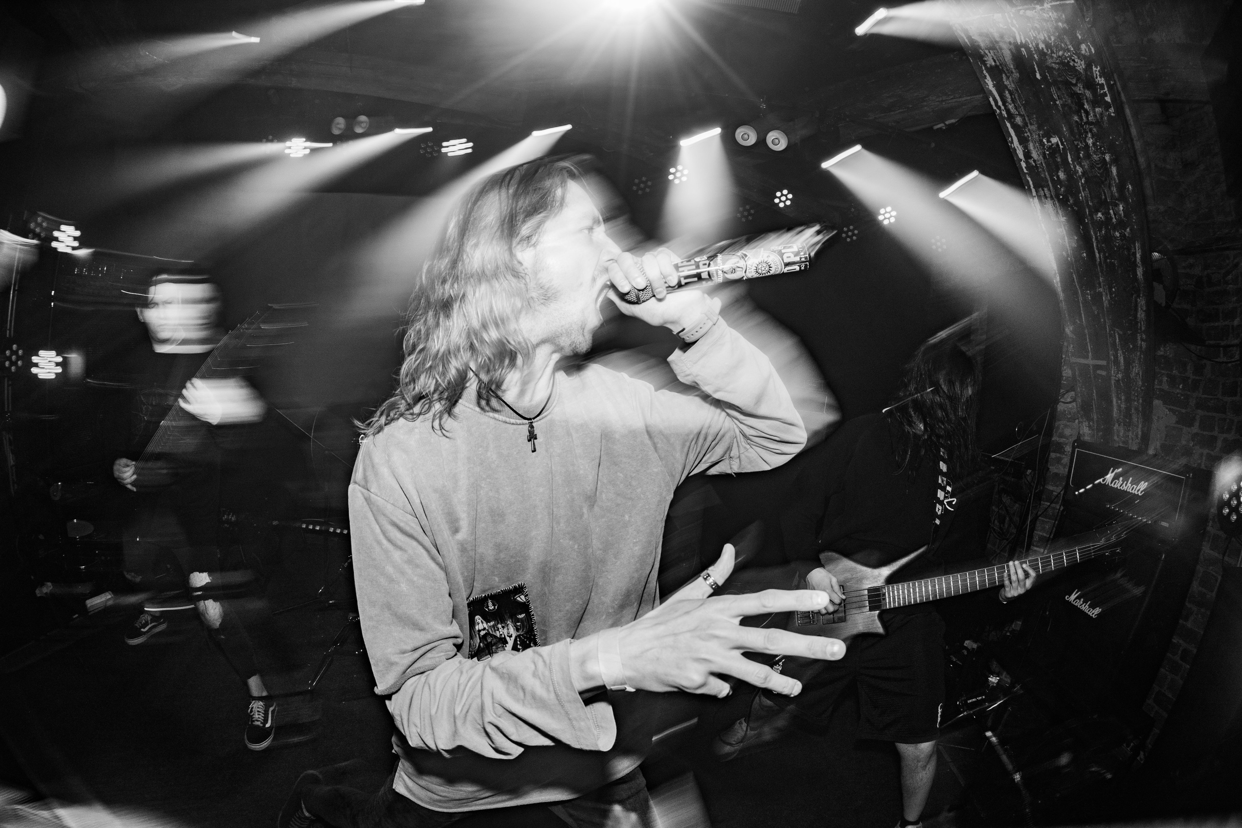 ОМУТ ГИГ|Zoccolo 2.0. Концертный и репортажный фотограф в Санкт-Петербурге Слава Пахомов