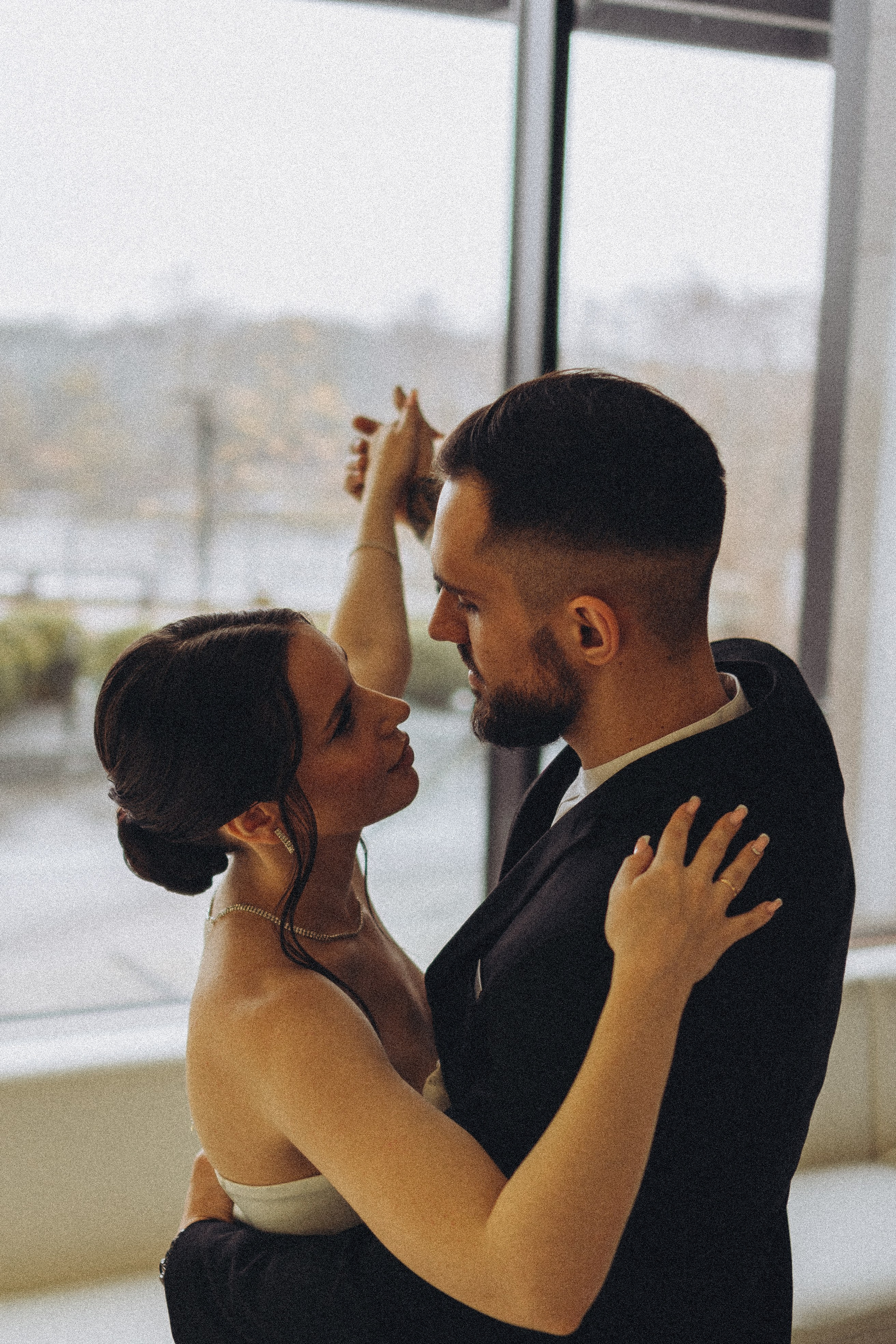 СВАДЕБНАЯ СЬЕМКА СБОРОВ ЖЕНИХА И НЕВЕСТЫ В ОТЕЛЕ И ТАКЖЕ ФОТОСЕССИИЯ В ОТЕЛЕЕ МЕГАПОЛИС БРЯНСК. Профессиональный фотограф, Санкт-Петербург — Виктория Богомолова