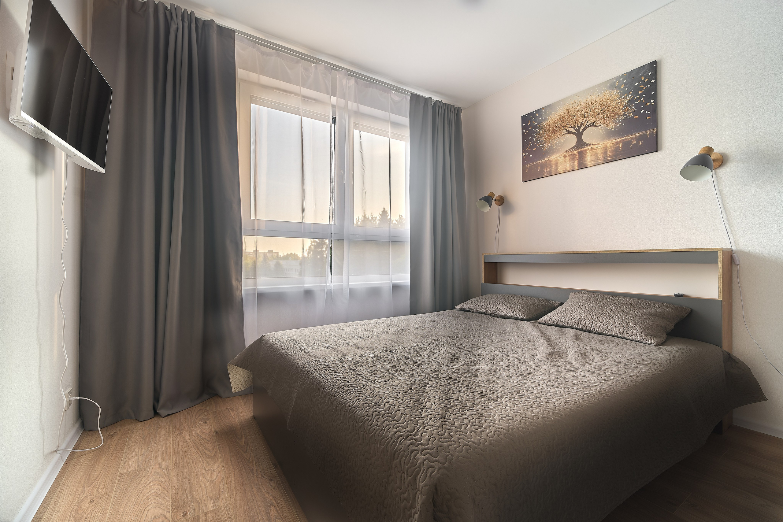 «Евро-трешка» для посуточной сдачи. Заказчик АН «Борисов». Главная