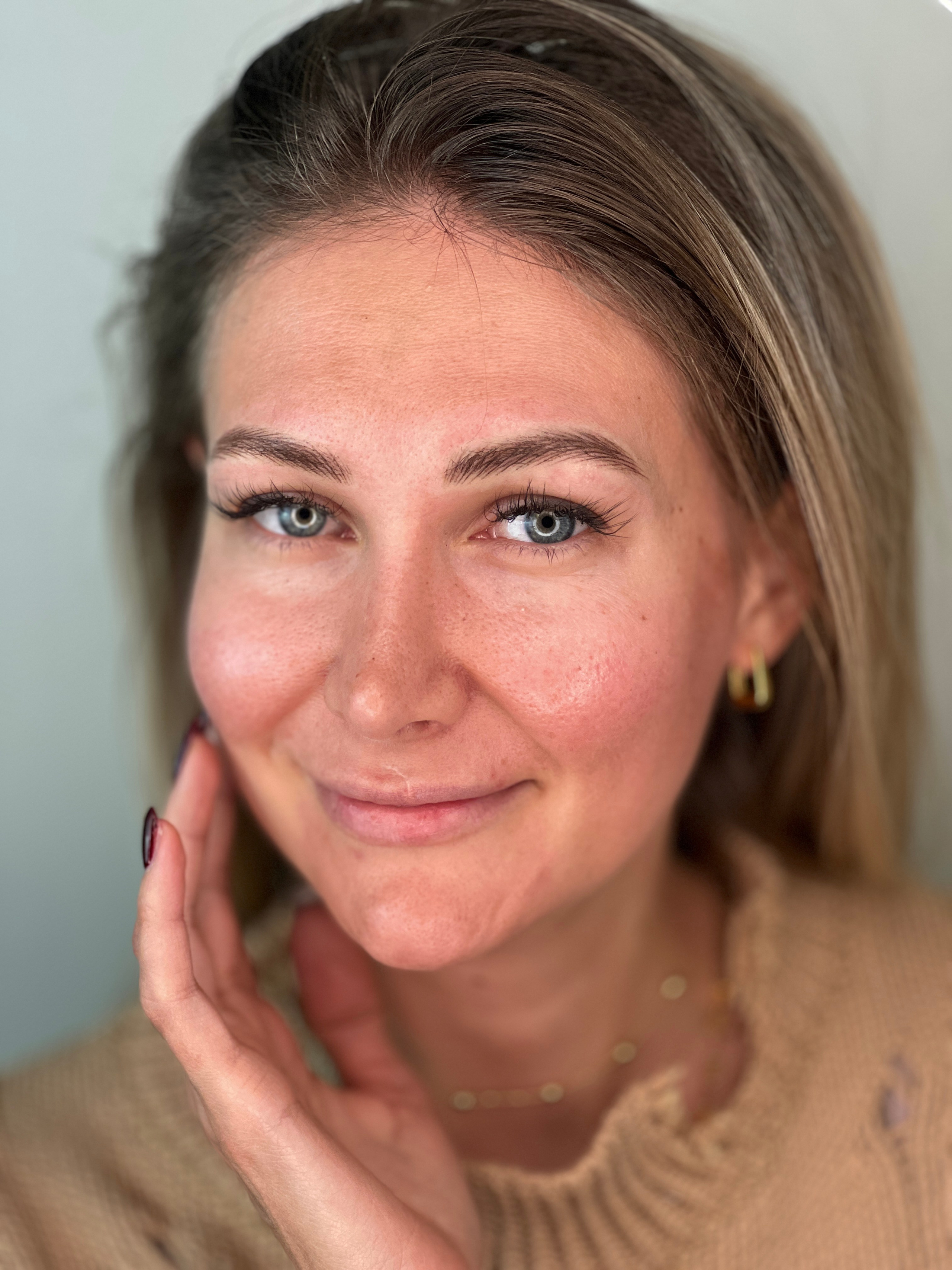 Олеся. Студия перманентного макияжа, косметологии и массажа SYMMETRY в Москве, м. Киевская