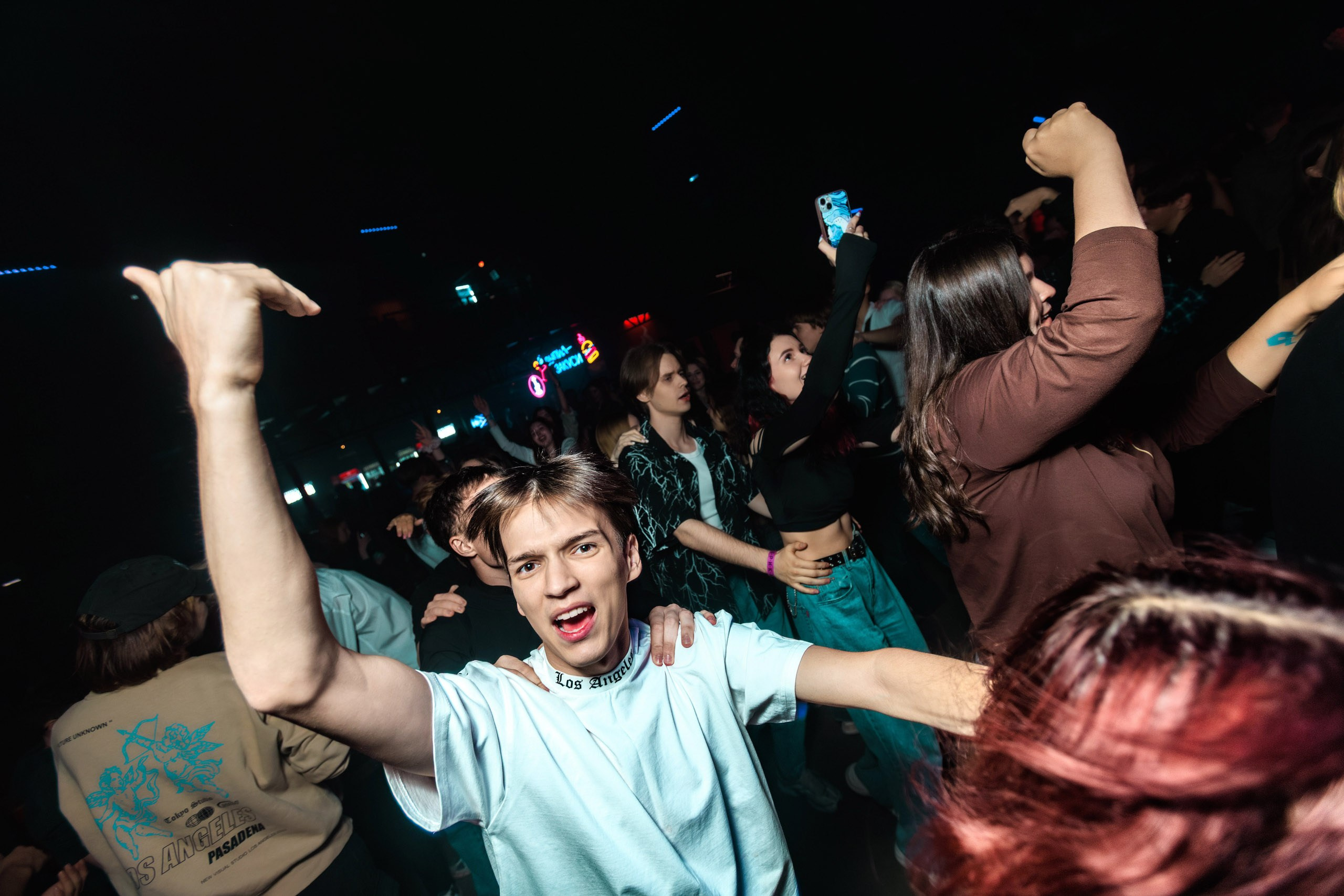 День первокурсника | Свобода. Репортажный фотограф Екатеринбург | Яркий, качественный репортаж | Концерты, клубы, репортаж, праздники, корпоративы