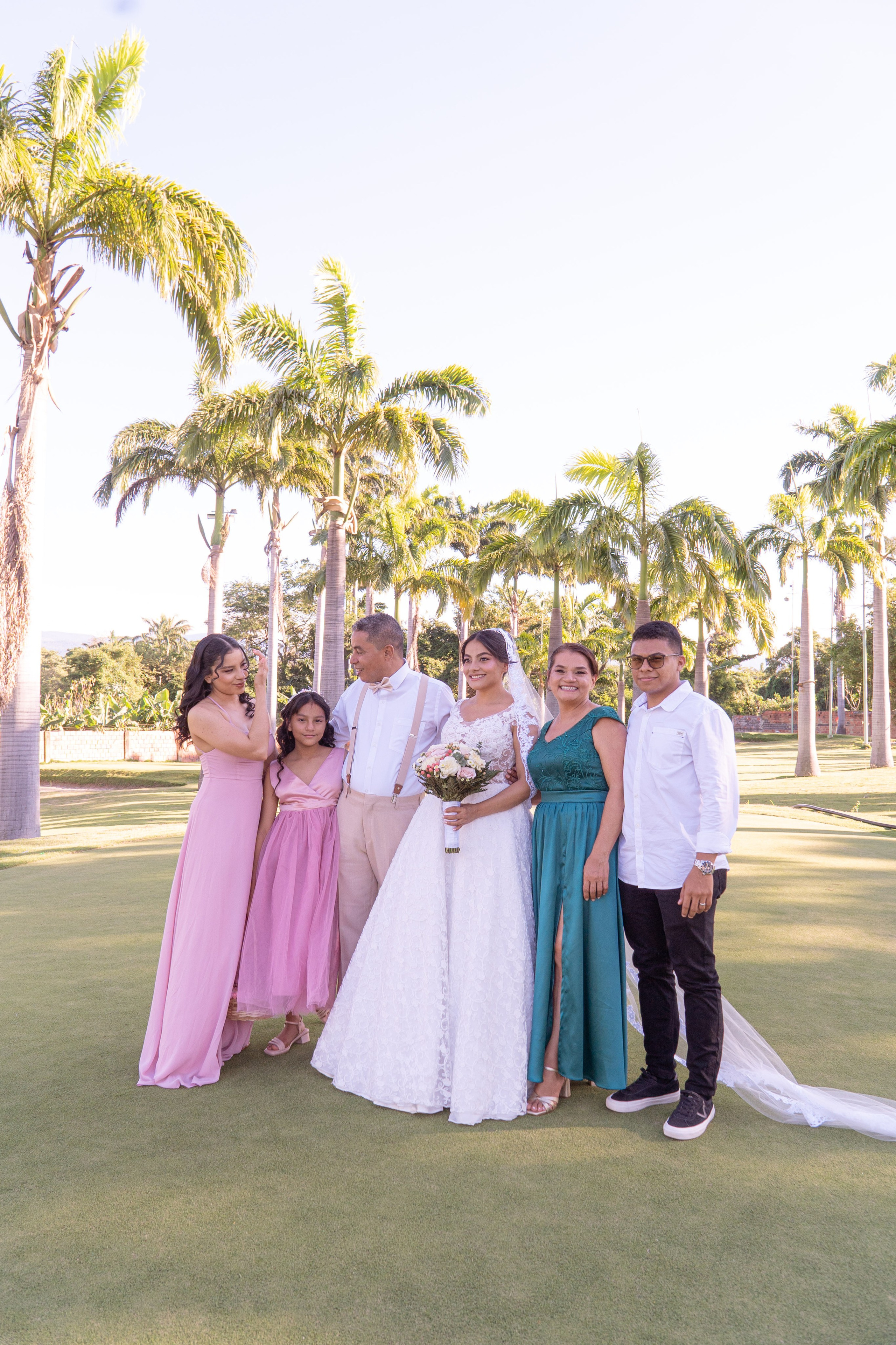 Carola & Gerson. Wedding Photographer in Barcelona and Medellin