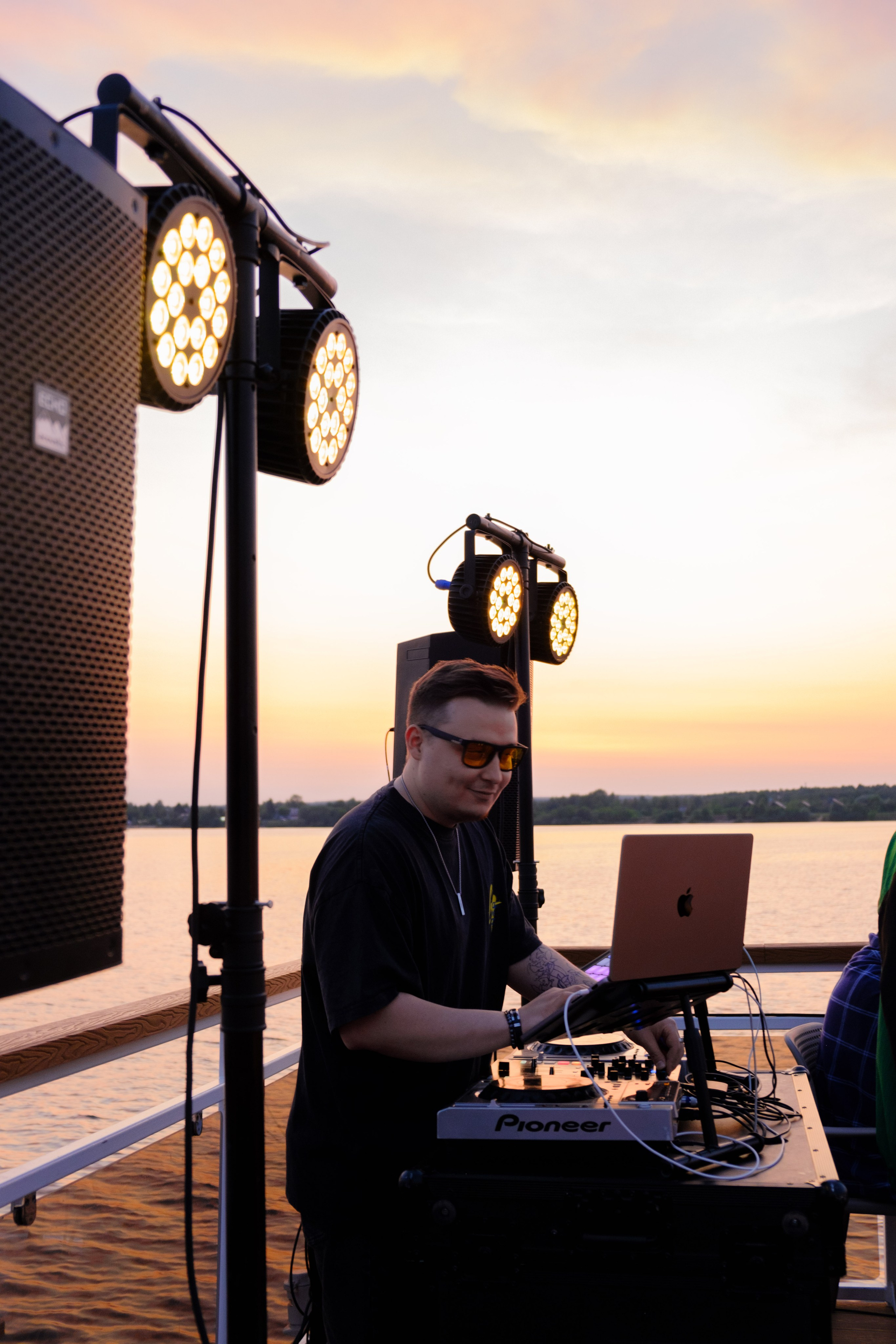 Концерты/DJ сеты. Контент-фотограф и видеограф в Перми