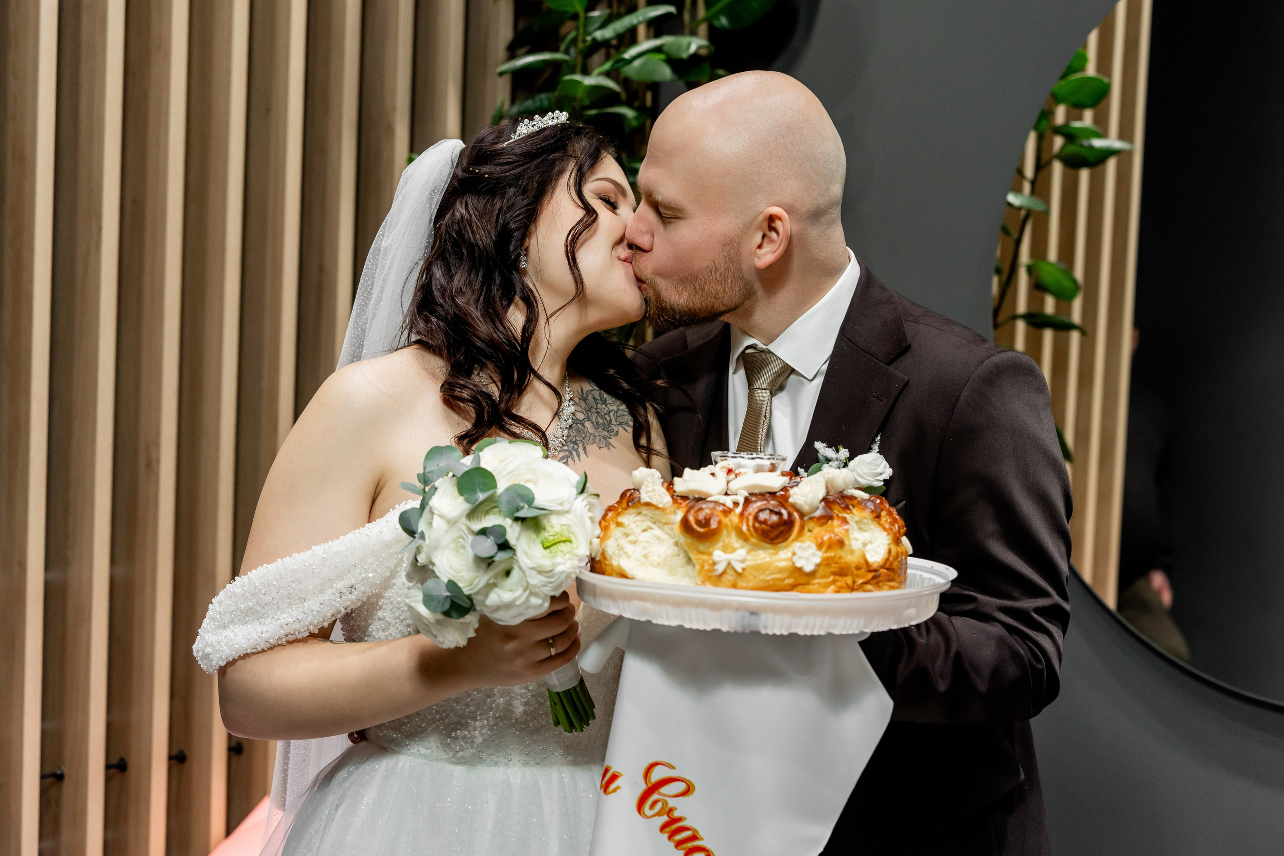 Дарина и Александр. Сборы невесты, загс, банкет. Фотограф и видеограф в Москве и Московской области Мария Вишня