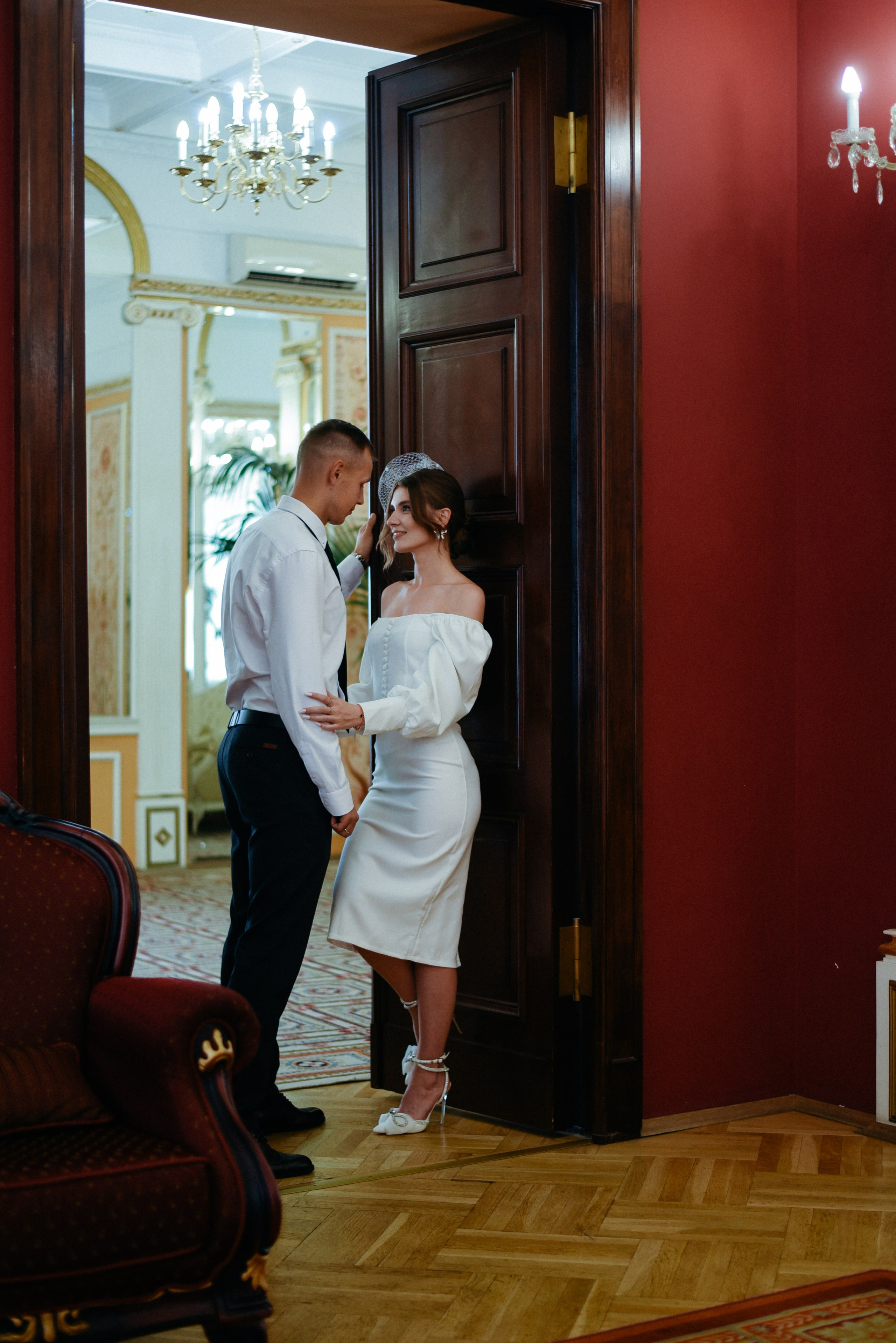 Егор и Виктория Грибоедовский ЗАГС и прогулка по городу. Фотограф Лола Волна, город Москва