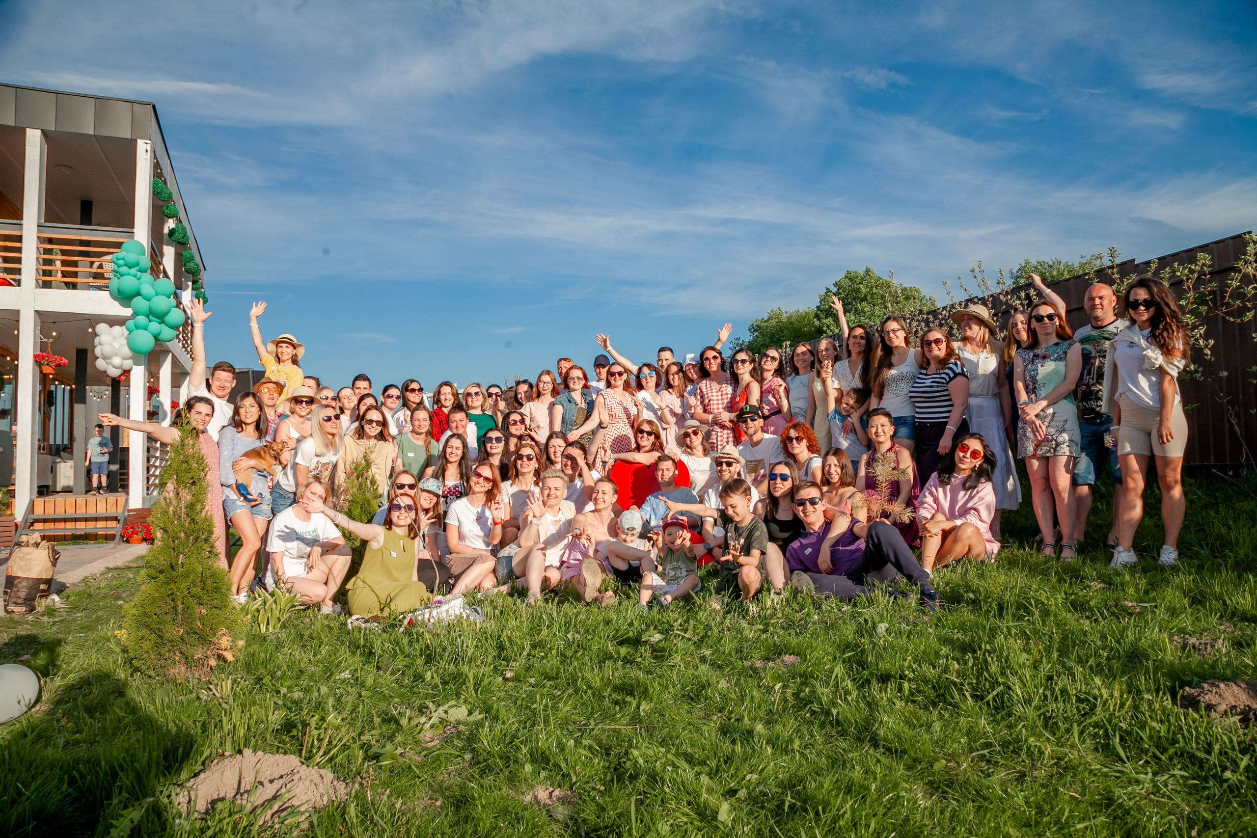 Встреча клуба Блиновской «Семья». Двойняшки-фотографы Анна и Анастасия в Санкт-Петербурге