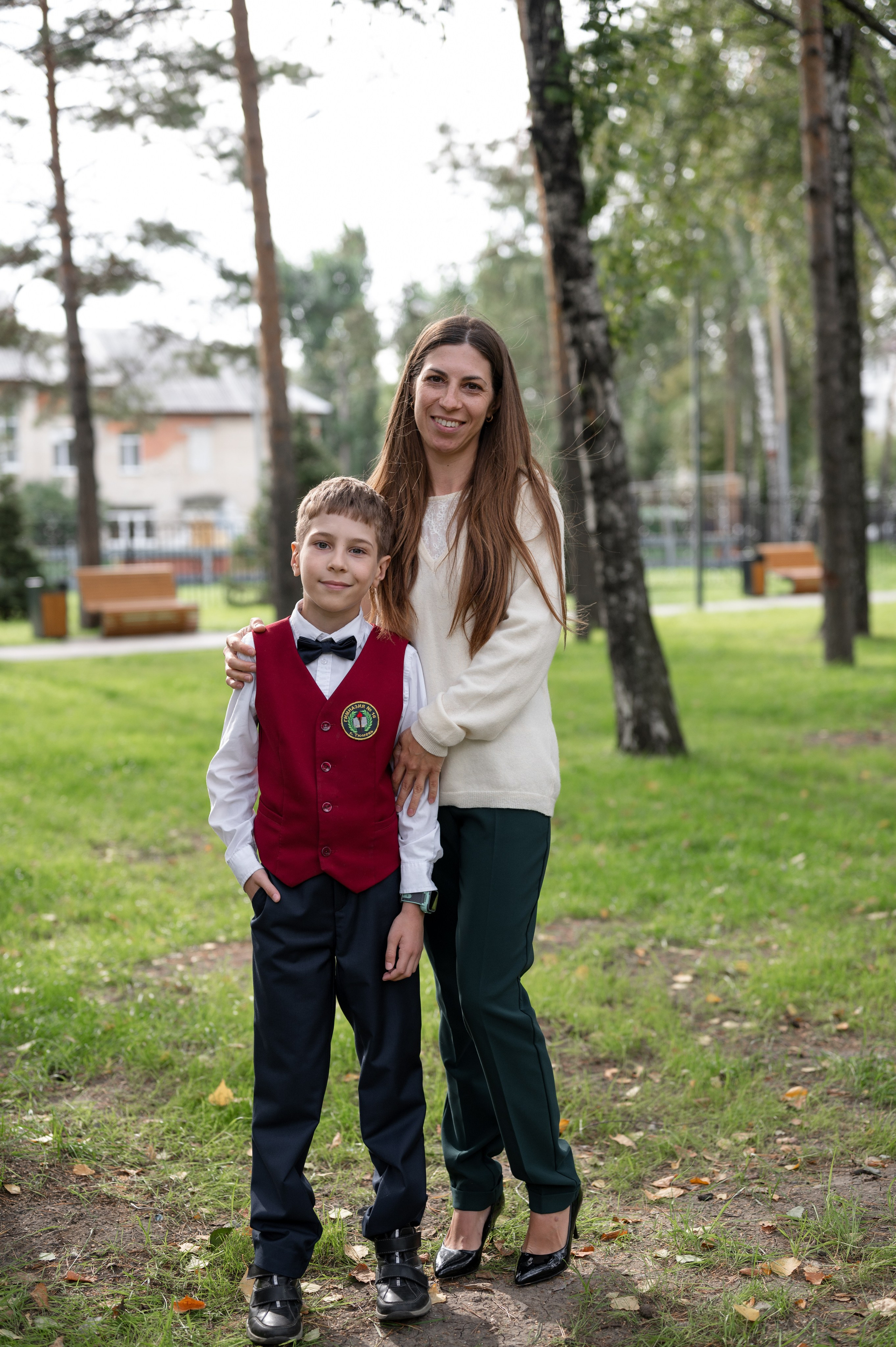 1 сентября 16 гимназия 2 класс (линейка + в классе+ на улице). Фотограф новорожденных, семейный детский в Тюмени Татьяна Морозова