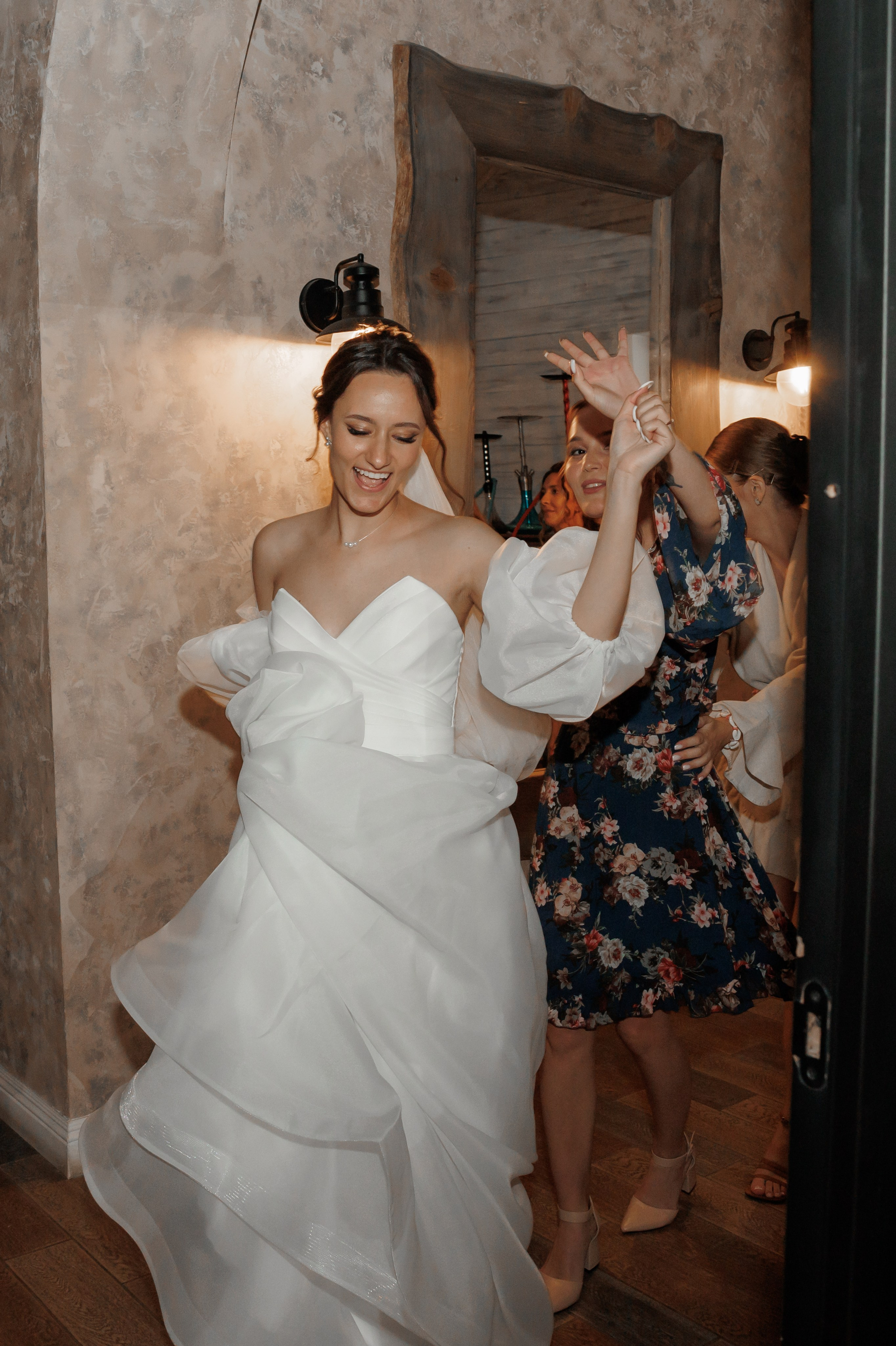 Полина и Дмитрий, загородный клуб «Барин», ЗАГС в г. Пушкино. Свадебный и репортажный фотограф (Москва, Королев и другие)