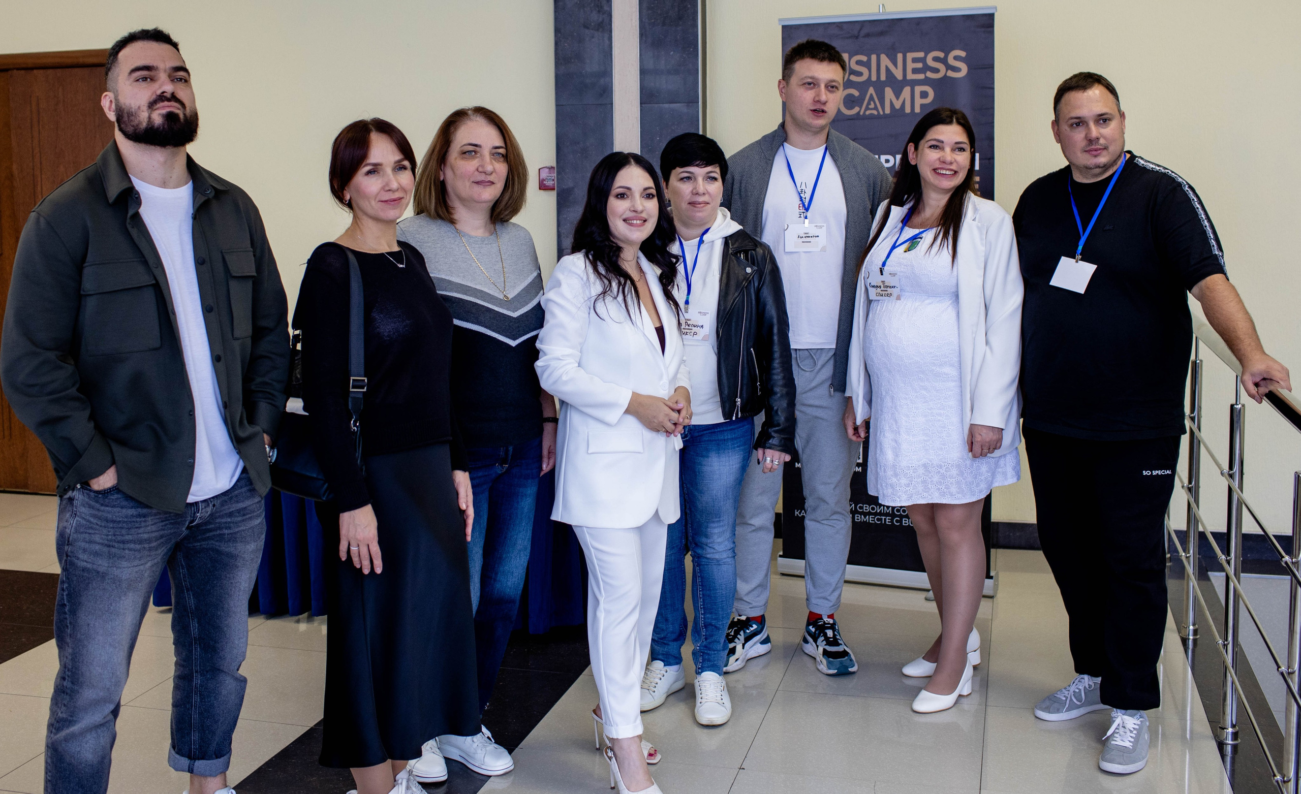 КОНФЕРЕНЦИЯ ПО ПОСУТОЧНОЙ АРЕНДЕ. Медиапродюсер, фотограф в Минеральных Водах —Виктор Холодов